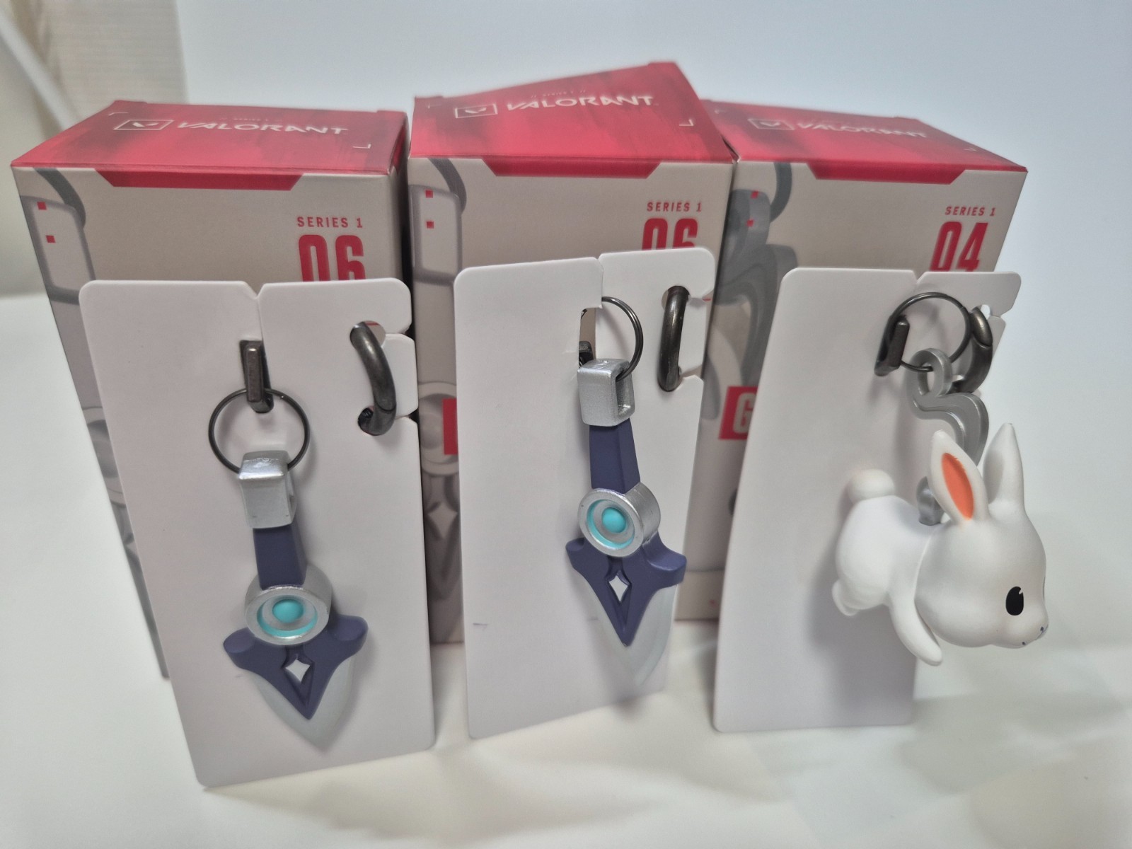 [3-Pack Set] Official Valorant Gun Buddy Series 1 – Pocket Knife & Luna Jett Toy