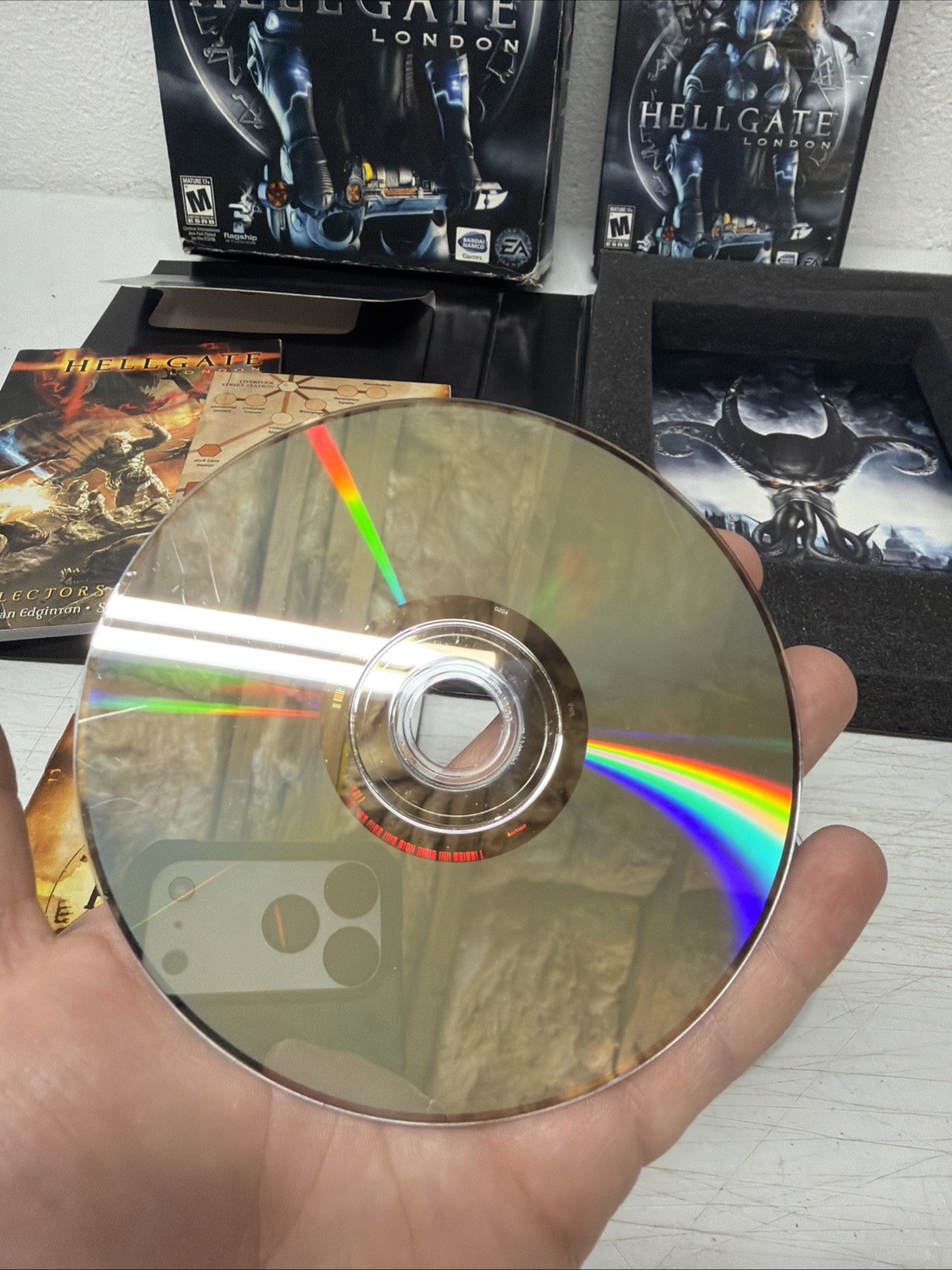Hellgate: London Collector’s Edition (PC Big Box) Bonus Disc, CIB, Tested