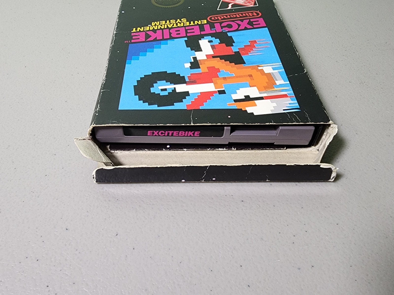 NES Excitebike (Nintendo NES, 1985) Complete CIB w/ Game Manual Box – Tested