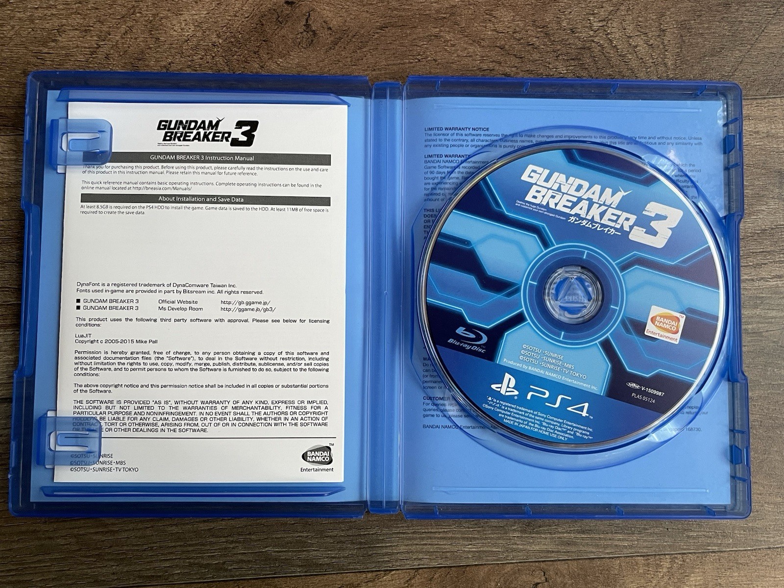Gundam Breaker 3 Asia Version English Subtitled PS4 Playstation 4 CIB Complete