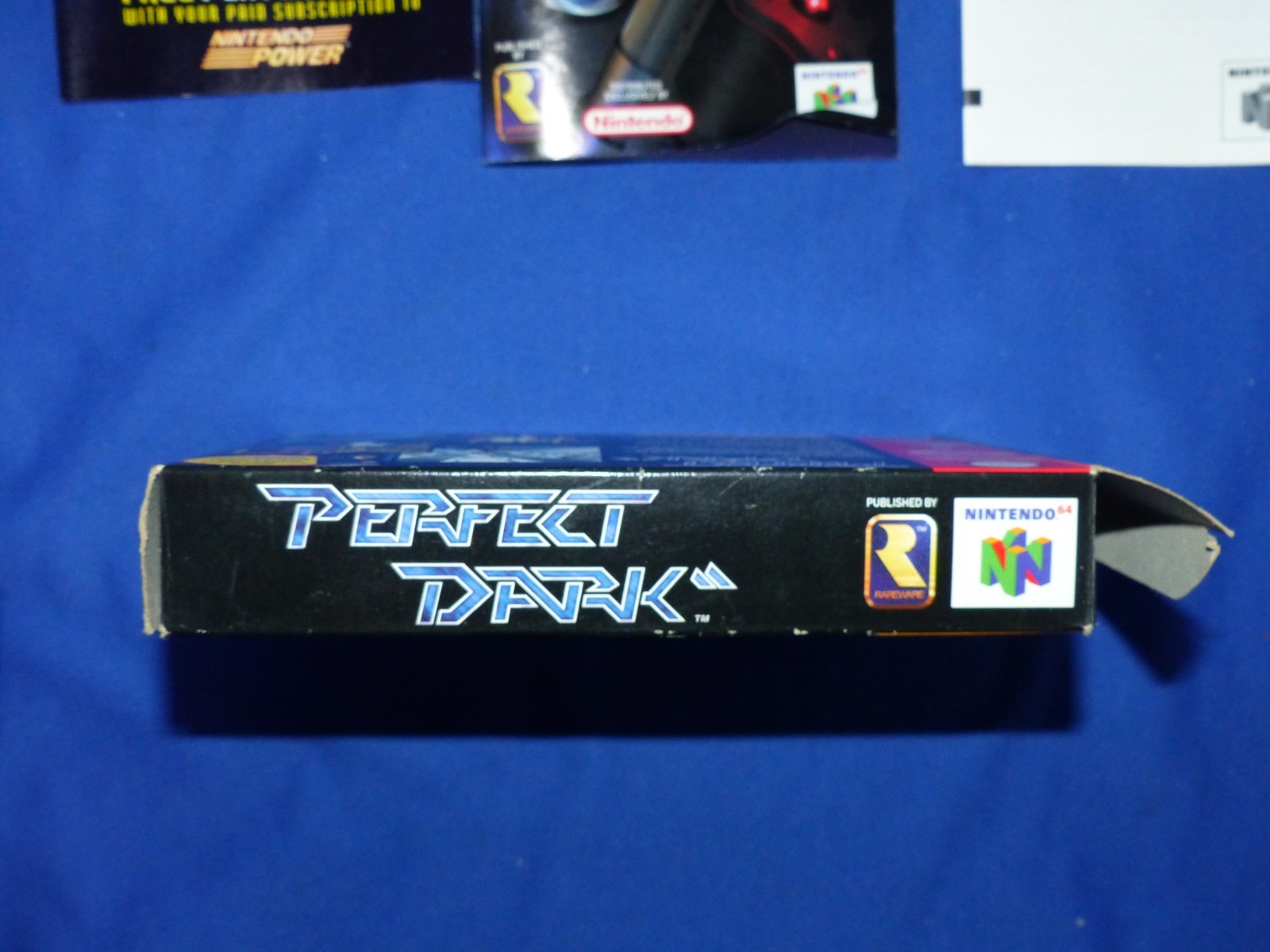 N64 PERFECT DARK – 2000 Complete Nice