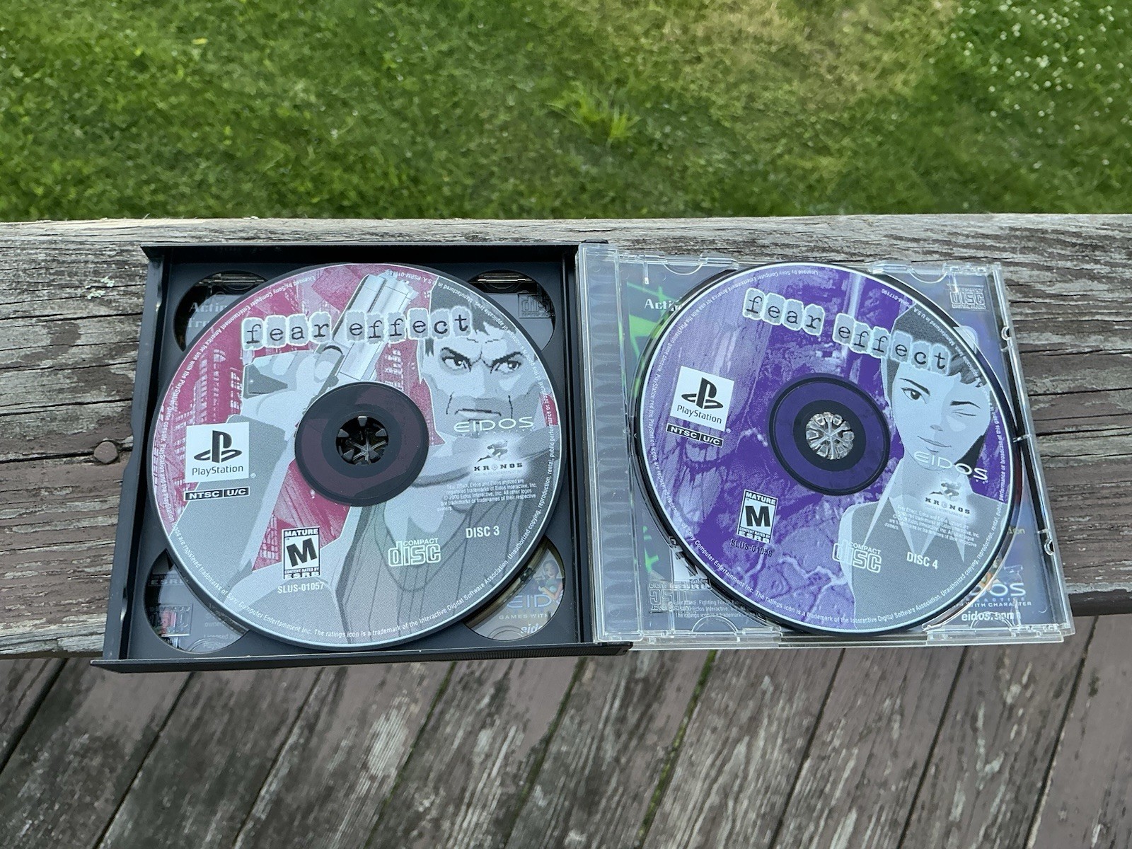 PlayStation Fear Effect 2000 4-Disc Set – Clean And Tested Rated Mature.