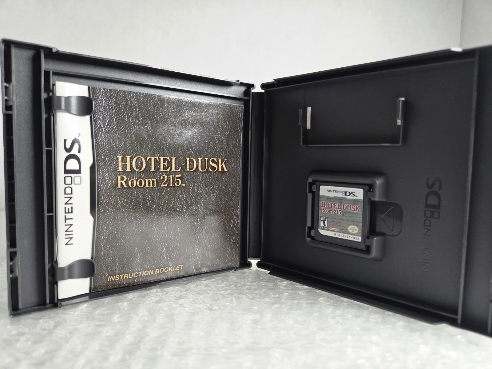 Hotel Dusk: Room 215 DS Nintendo 3DS 2DS Complete In Box CIB Tested A Mystery N
