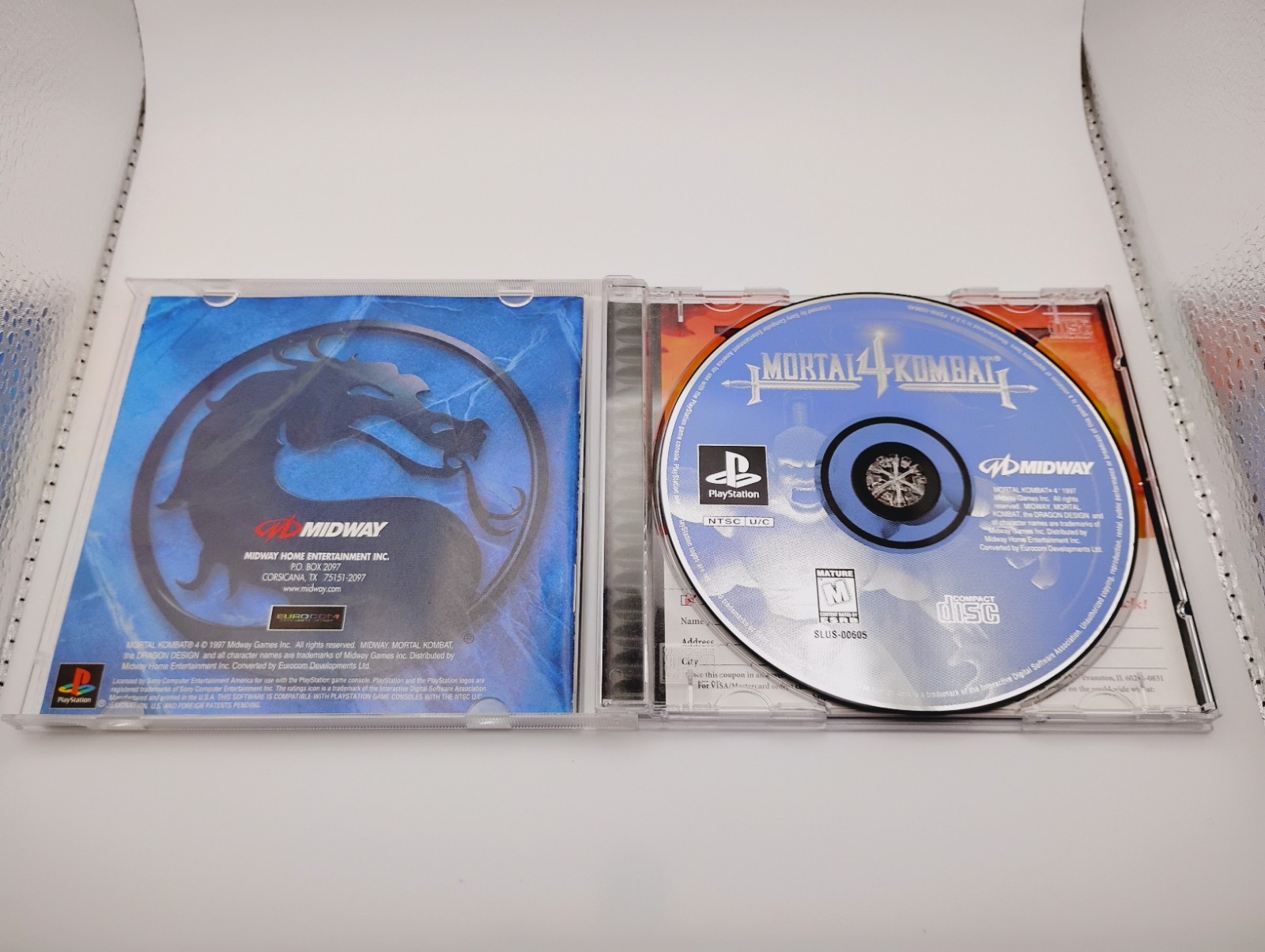 Mortal Kombat 4 PlayStation PS1 Complete in Box with Manual