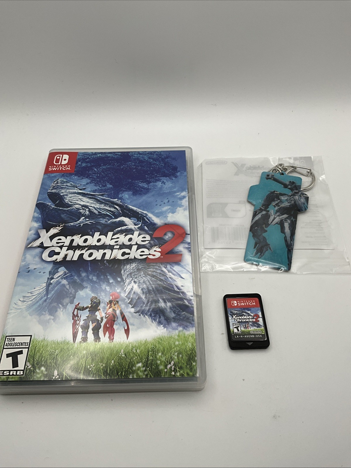 Xenoblade Chronicles 2 Nintendo Switch – Bundle W/ Keychain