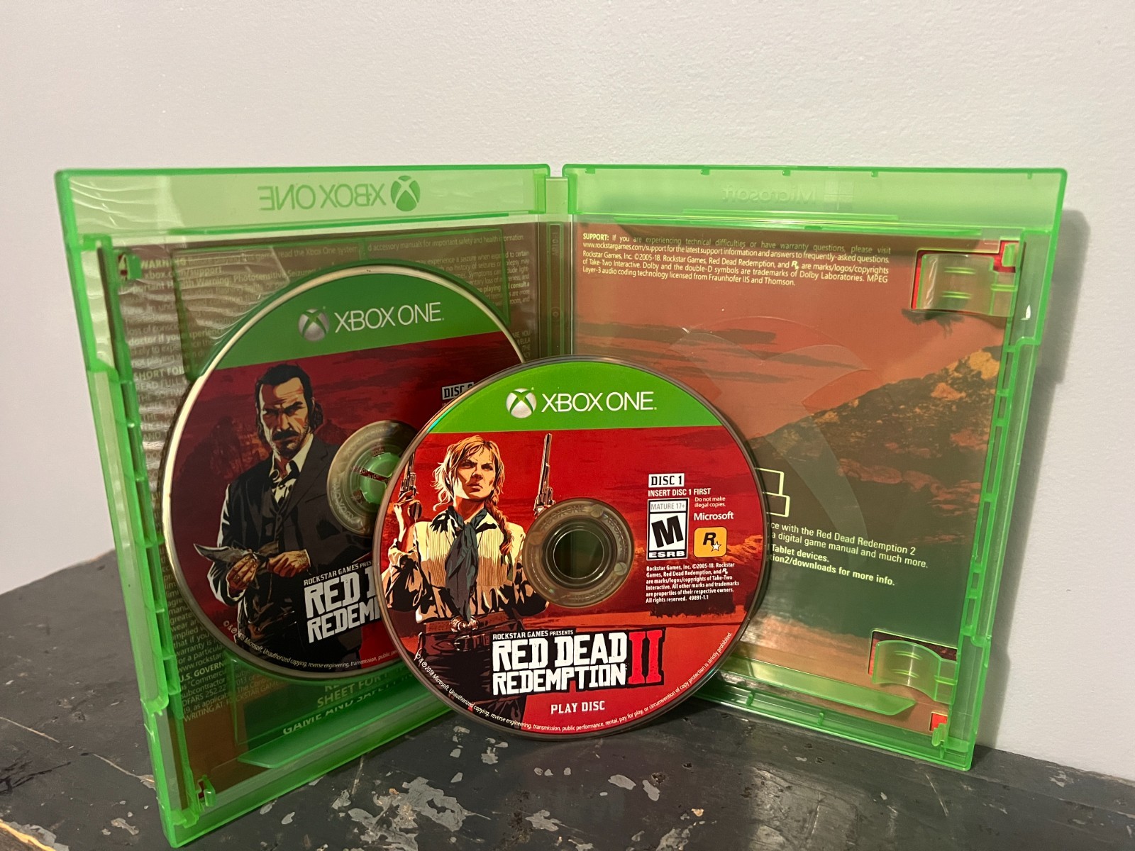 Red Dead Redemption 2 (Microsoft Xbox One, 2018) Double Disc Set