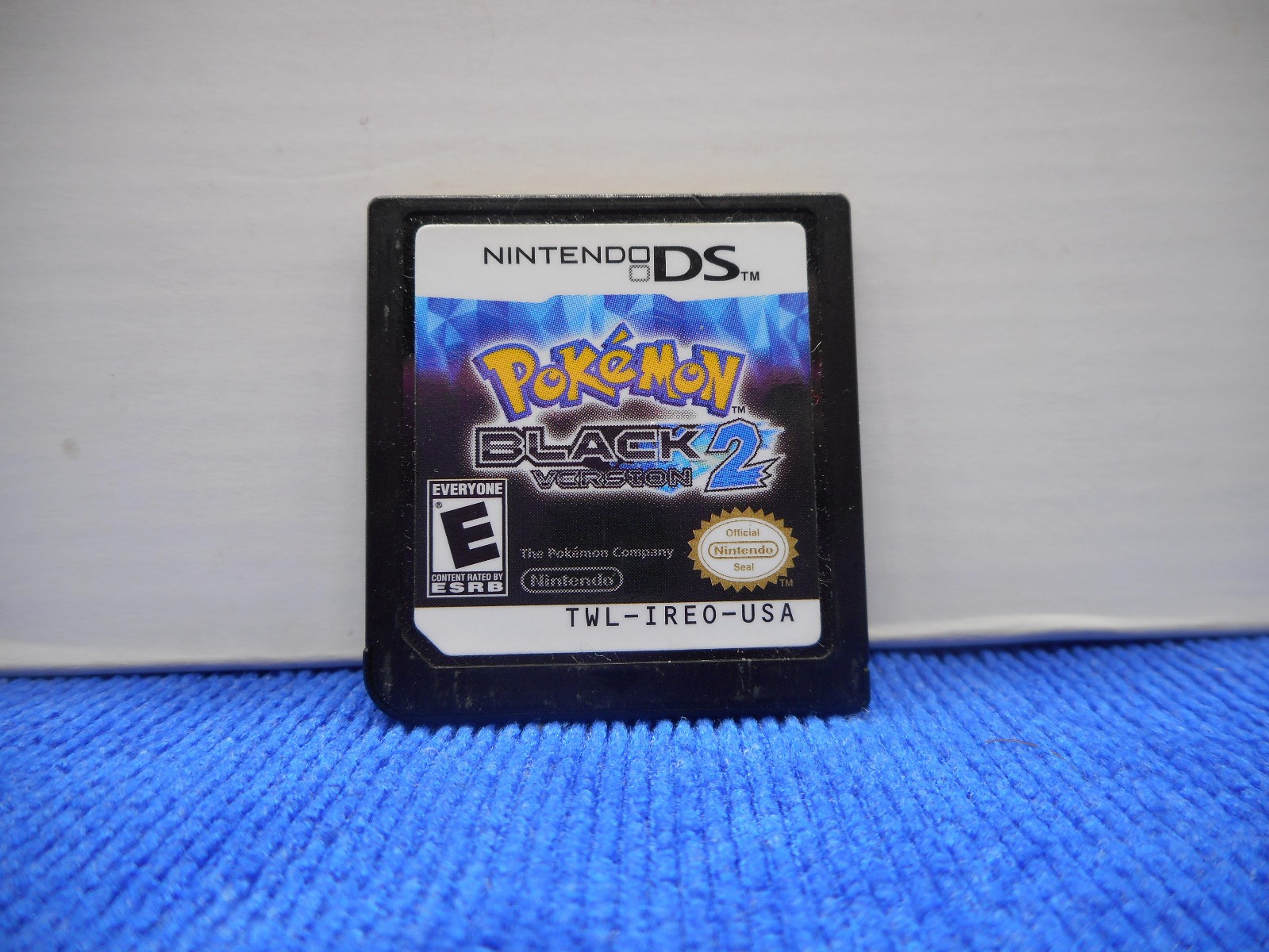 Pokémon Black Version 2 (Nintendo DS, 2012) – Authentic – Loose