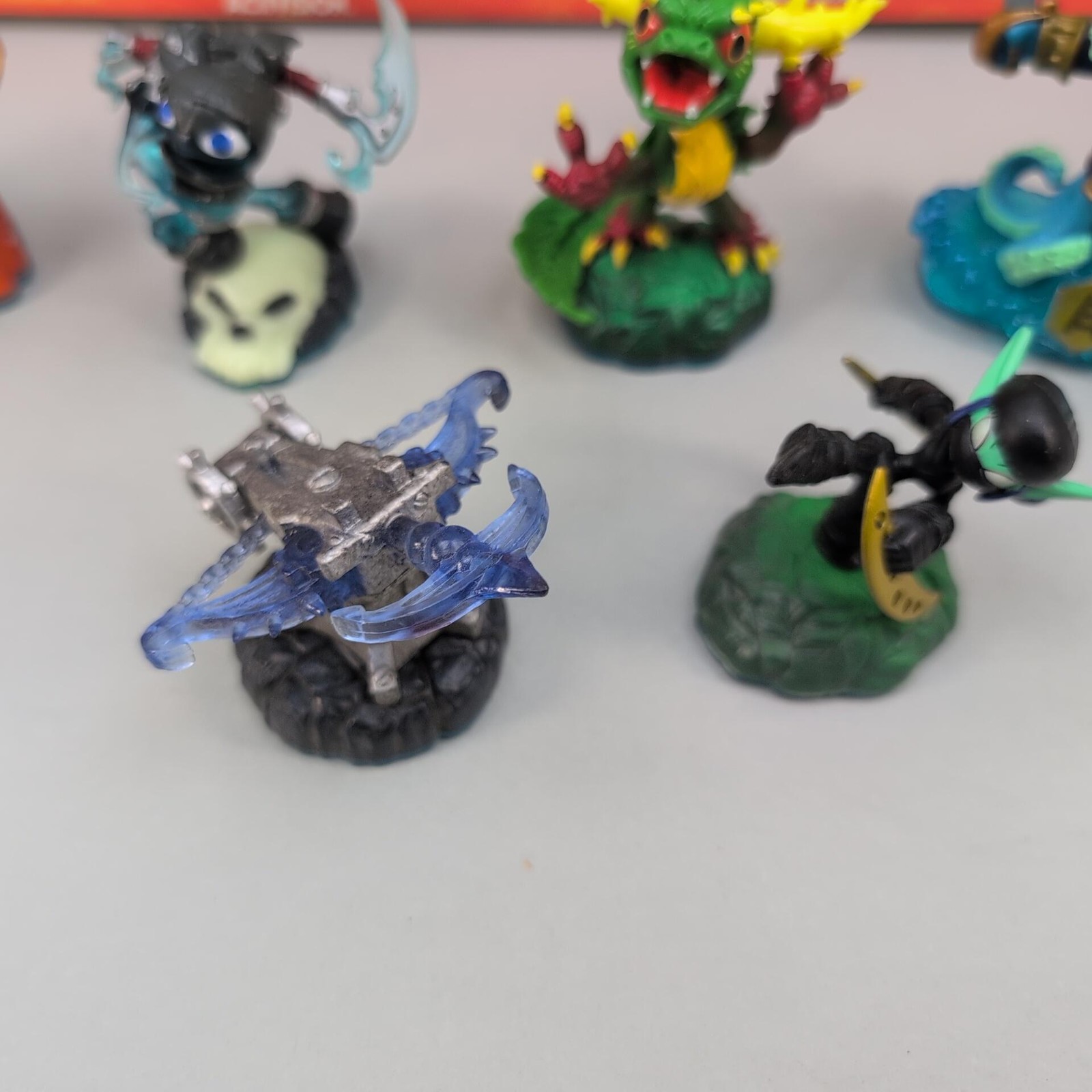 Skylanders Giants Nintendo Wii U Starter Pack + 6 Extra Figures Game Activision