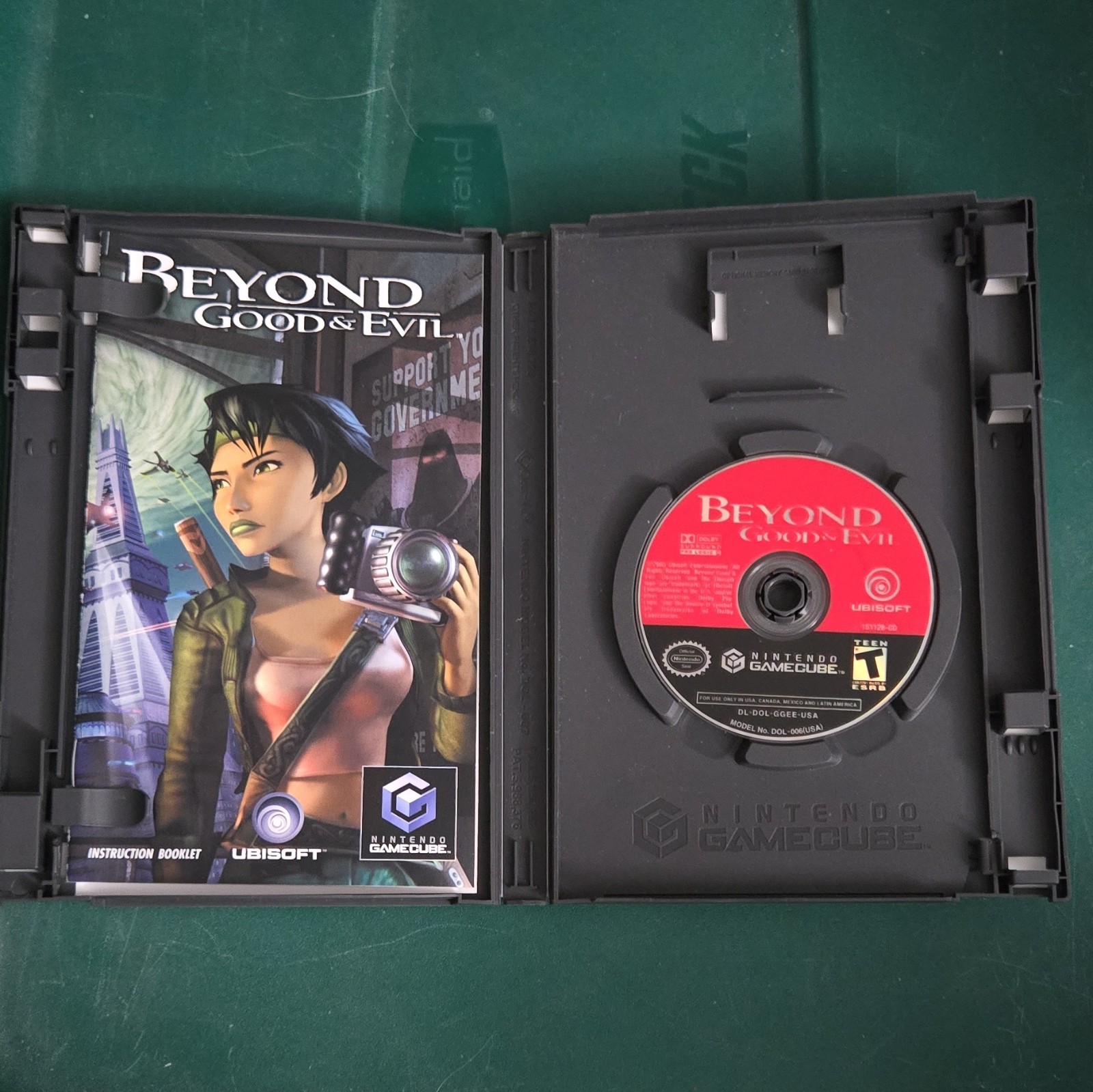 Ubisoft Beyond Good & Evil Nintendo GameCube w/ Manual, T Teen NTSC-U/C 2003