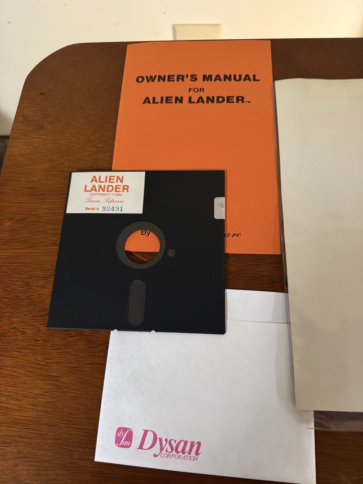 Alien Lander by Sierra Software 1980 for Apple II+,IIe,IIc,IIgs