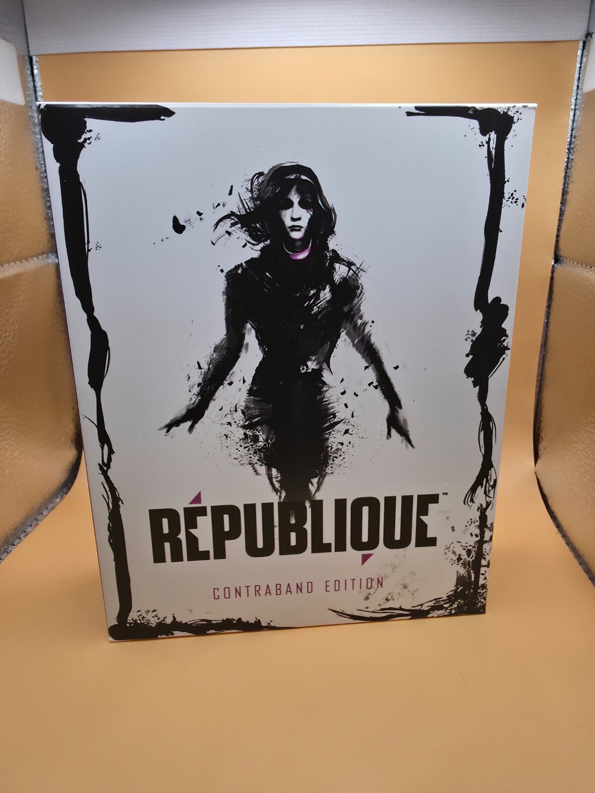 Republique: Contraband Edition PlayStation 4 NO GAME