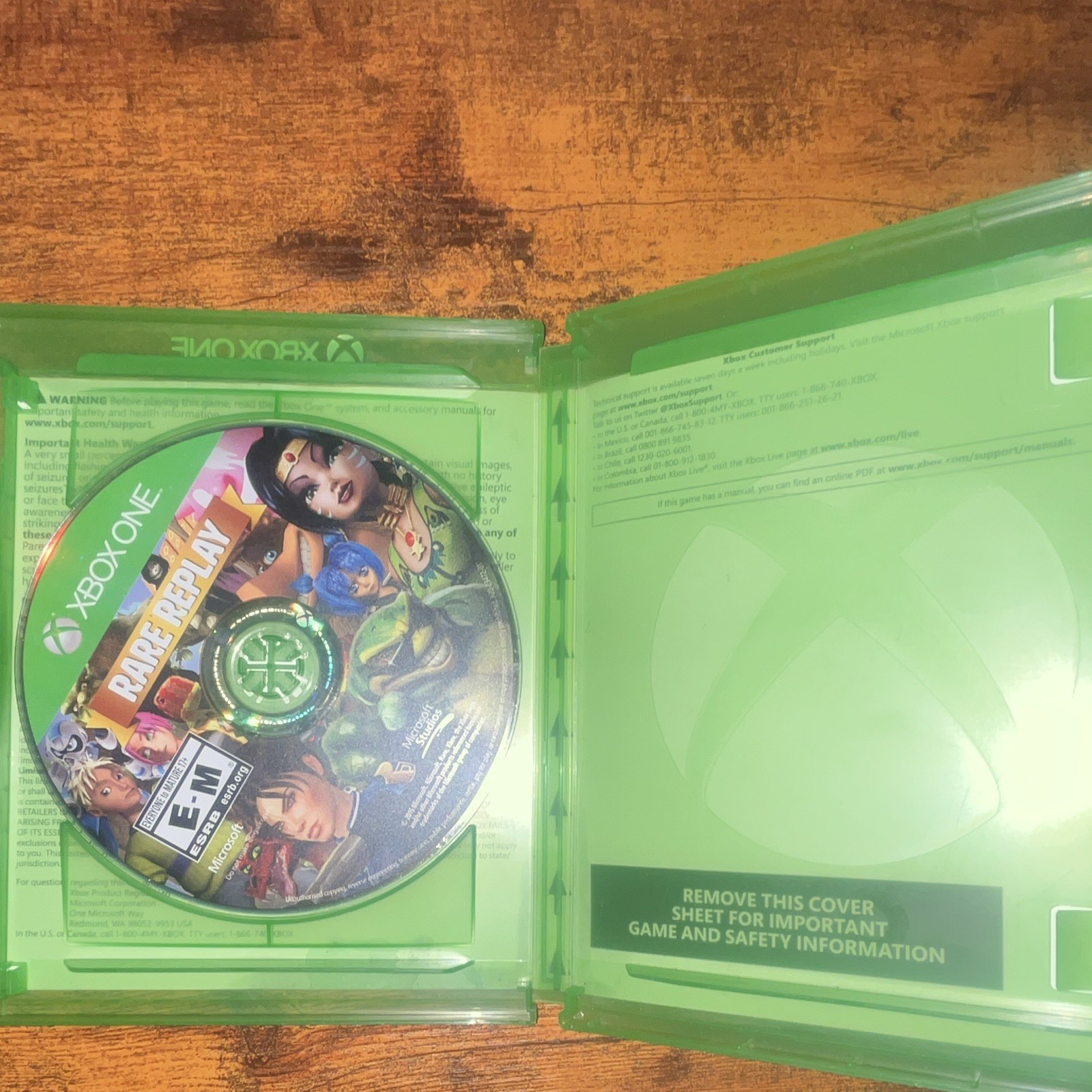 Rare Replay Xbox One Compilation Party & Compilation Game Disc w/ Case E-M