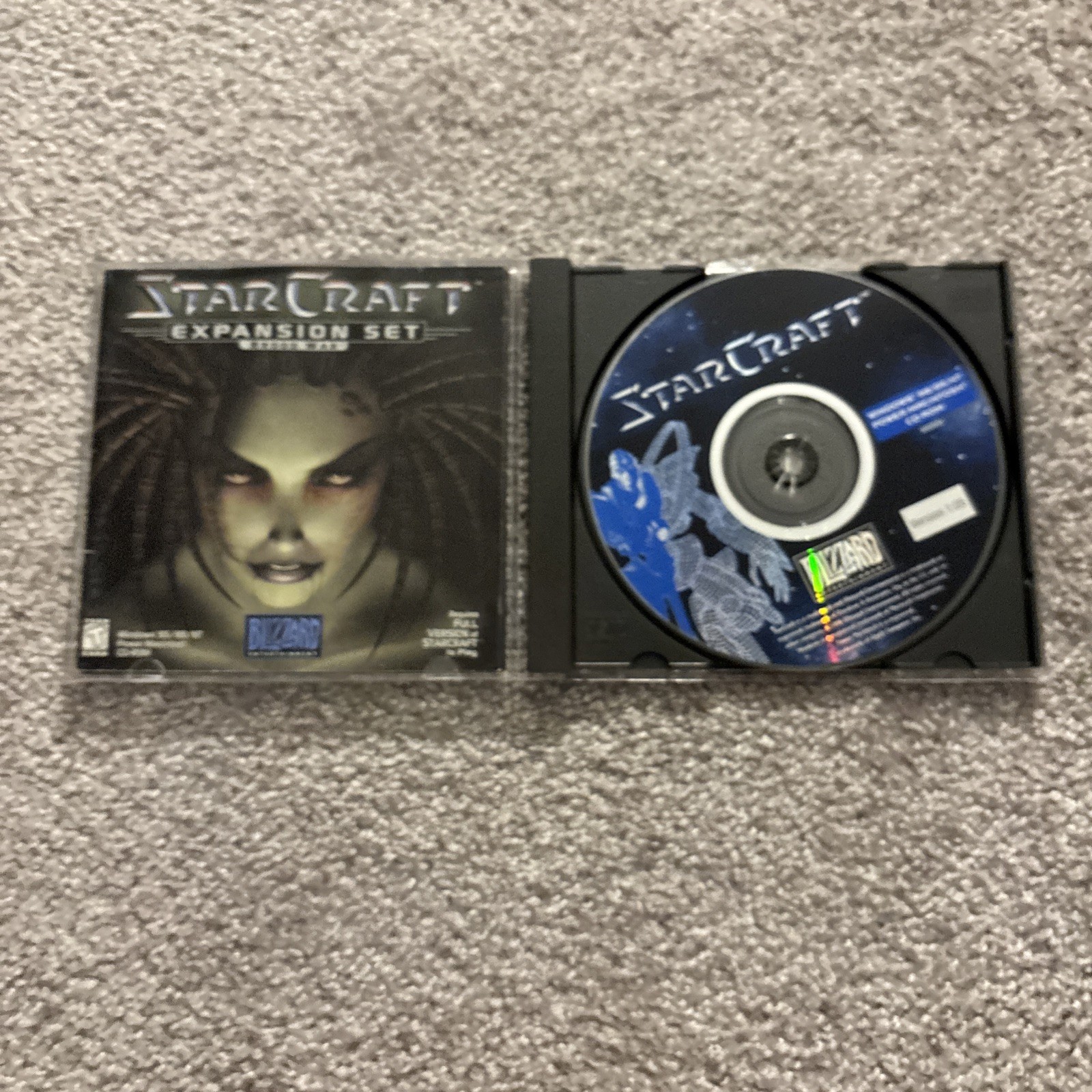 Blizzard Entertainment StarCraft (PC Windows 95/NT, CD-ROM, 1997) – No Code