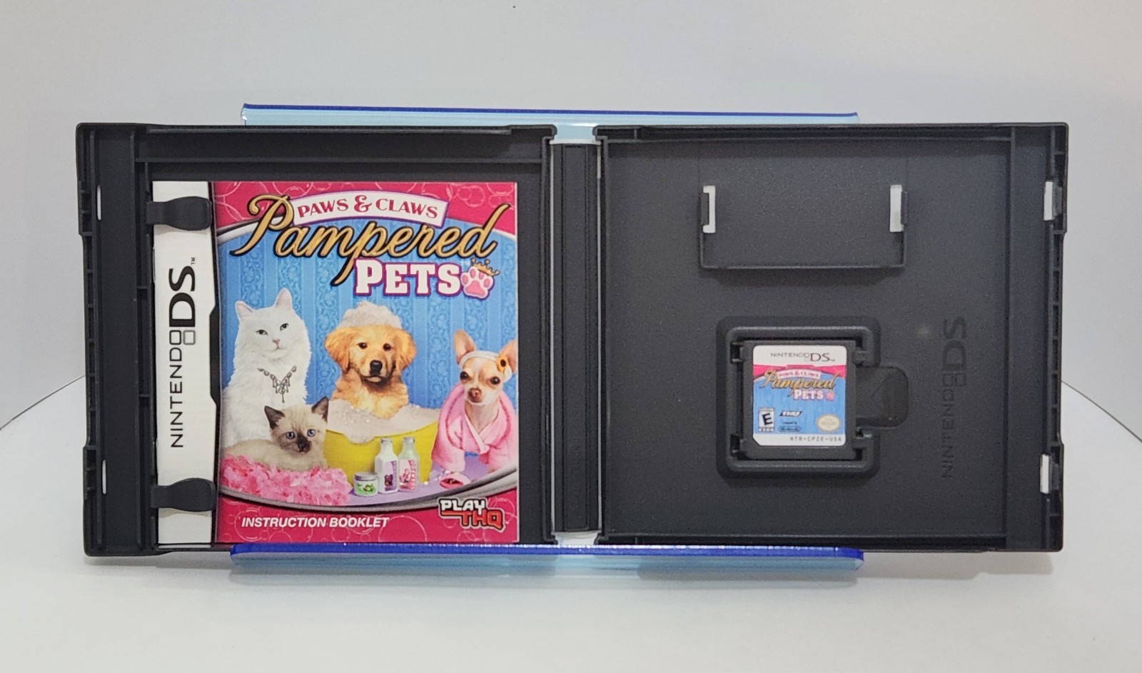 Paws & Claws: Pampered Pets (Nintendo DS, 2009) Game CIB Complete Tested Retro