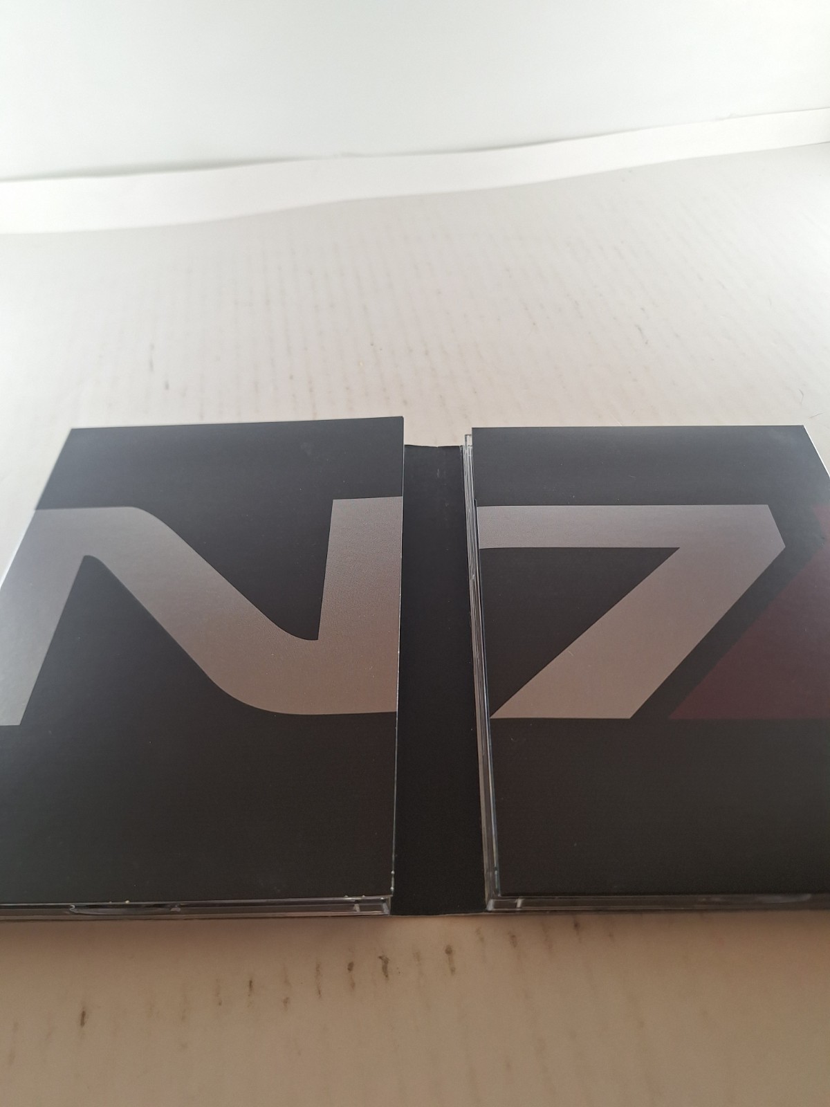 Mass Effect Trilogy (Microsoft Xbox 360, 2012)