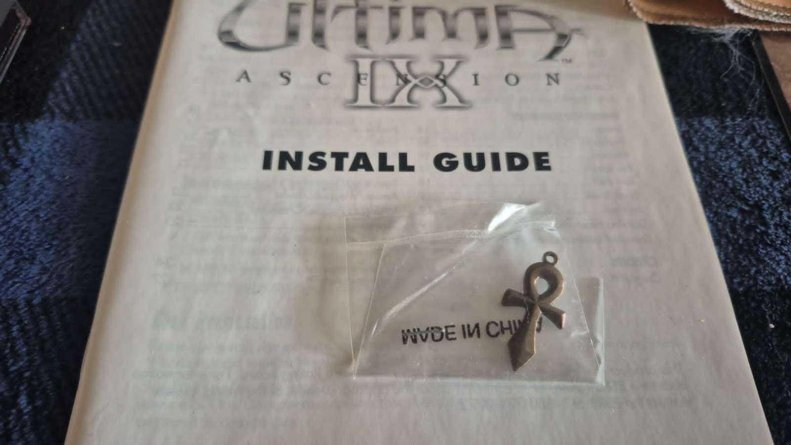 Ultima IX: Ascension (Dragon Edition) – Big Box PC Game