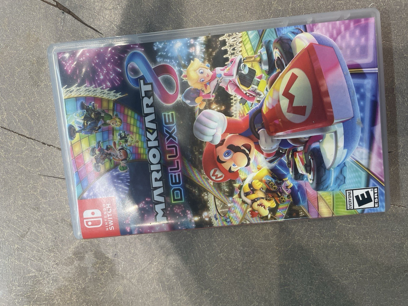 Mario Kart 8 — Deluxe Edition (Nintendo Switch, 2017) [Physical]
