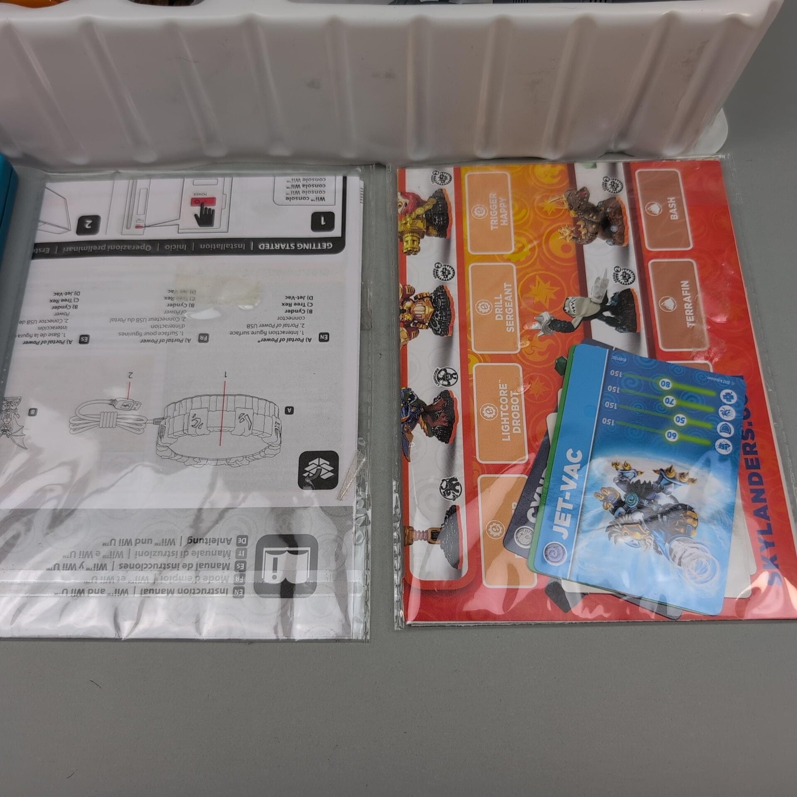 Skylanders Giants Nintendo Wii U Starter Pack + 6 Extra Figures Game Activision