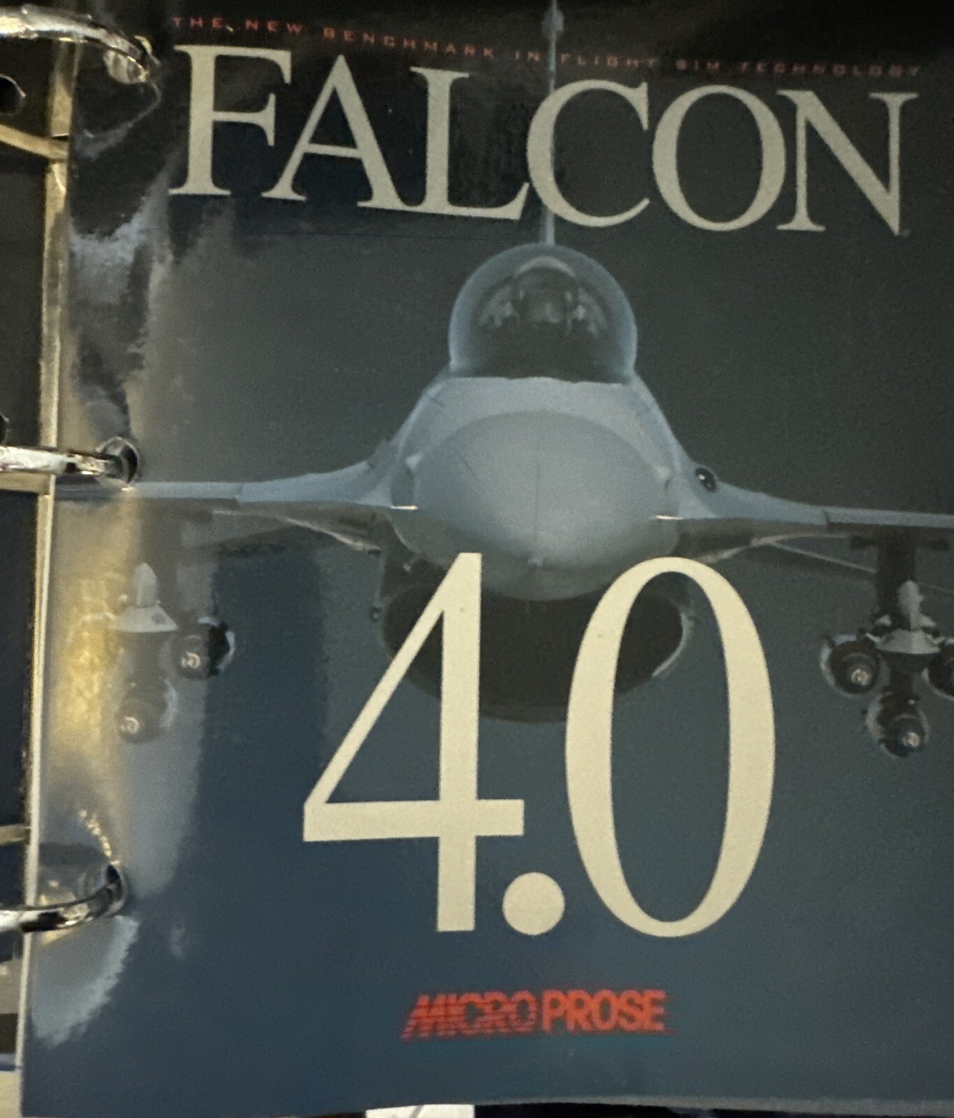MicroProse Falcon 4.0 Flight Simulator-Squadron Leader Spec. Ed. Binder-complete