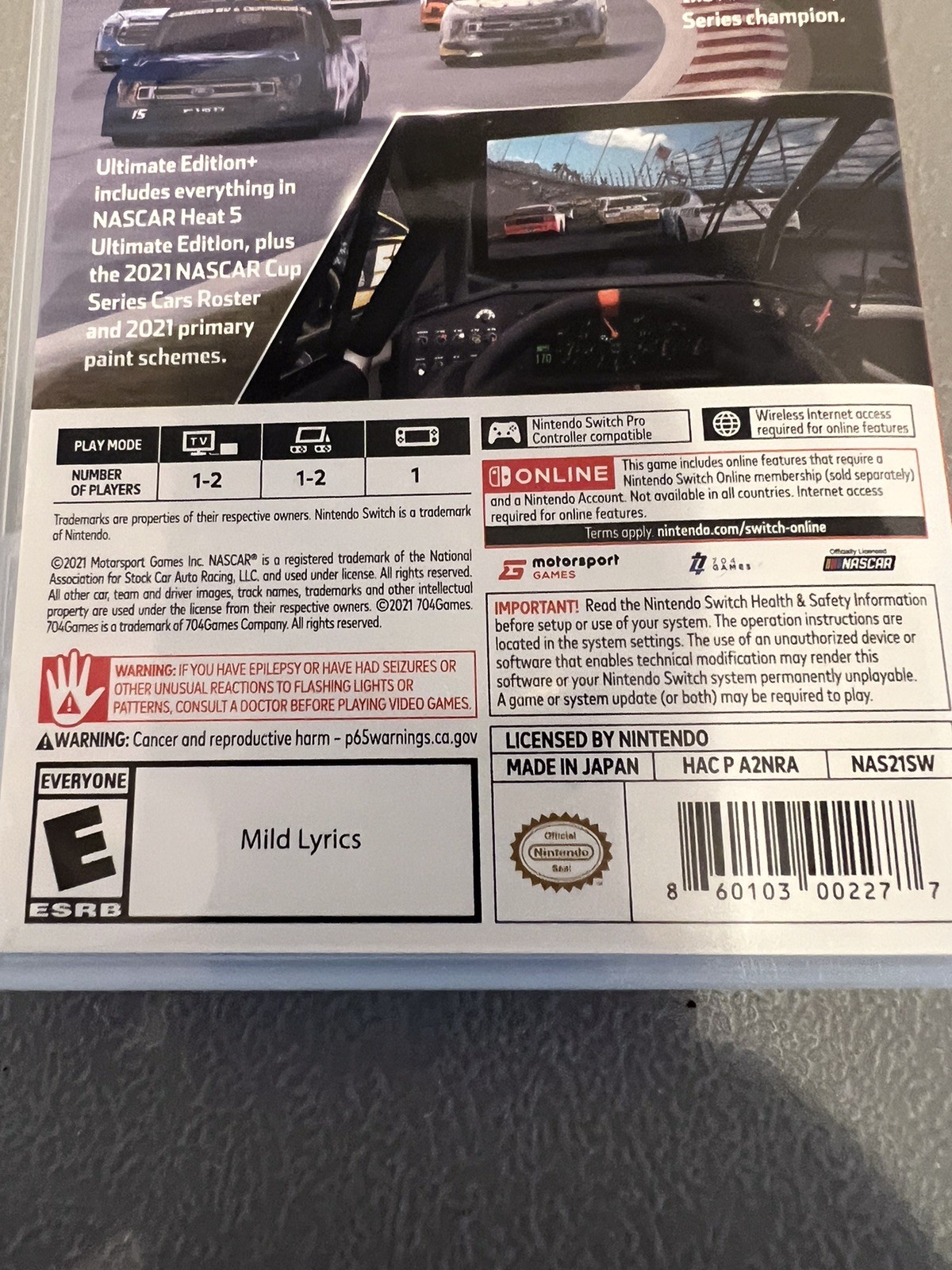 NASCAR Heat Ultimate Edition+ Nintendo Switch Racing Game E NTSC-U/C with case!!