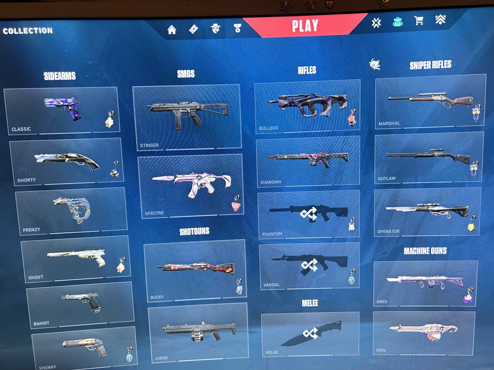 acc worth 2.6k | 2 limited time VCT knives | Limited ARCANE BUNDLE