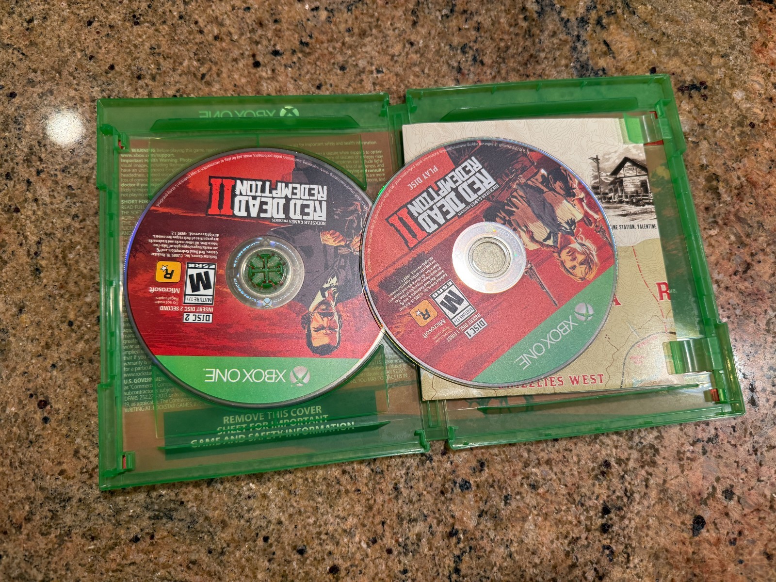 Red Dead Redemption 2 Microsoft Xbox One with Map