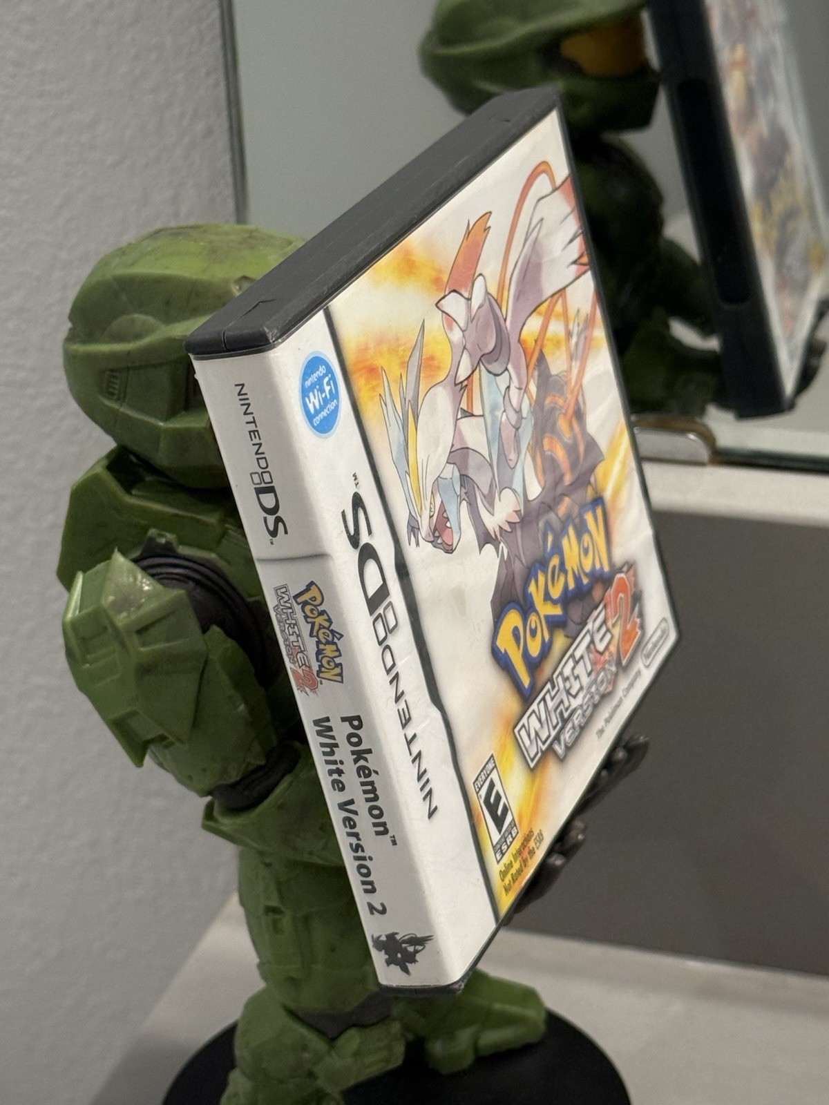 Pokemon: White Version 2 (Nintendo DS, 2012) CIB Complete Authentic TESTED