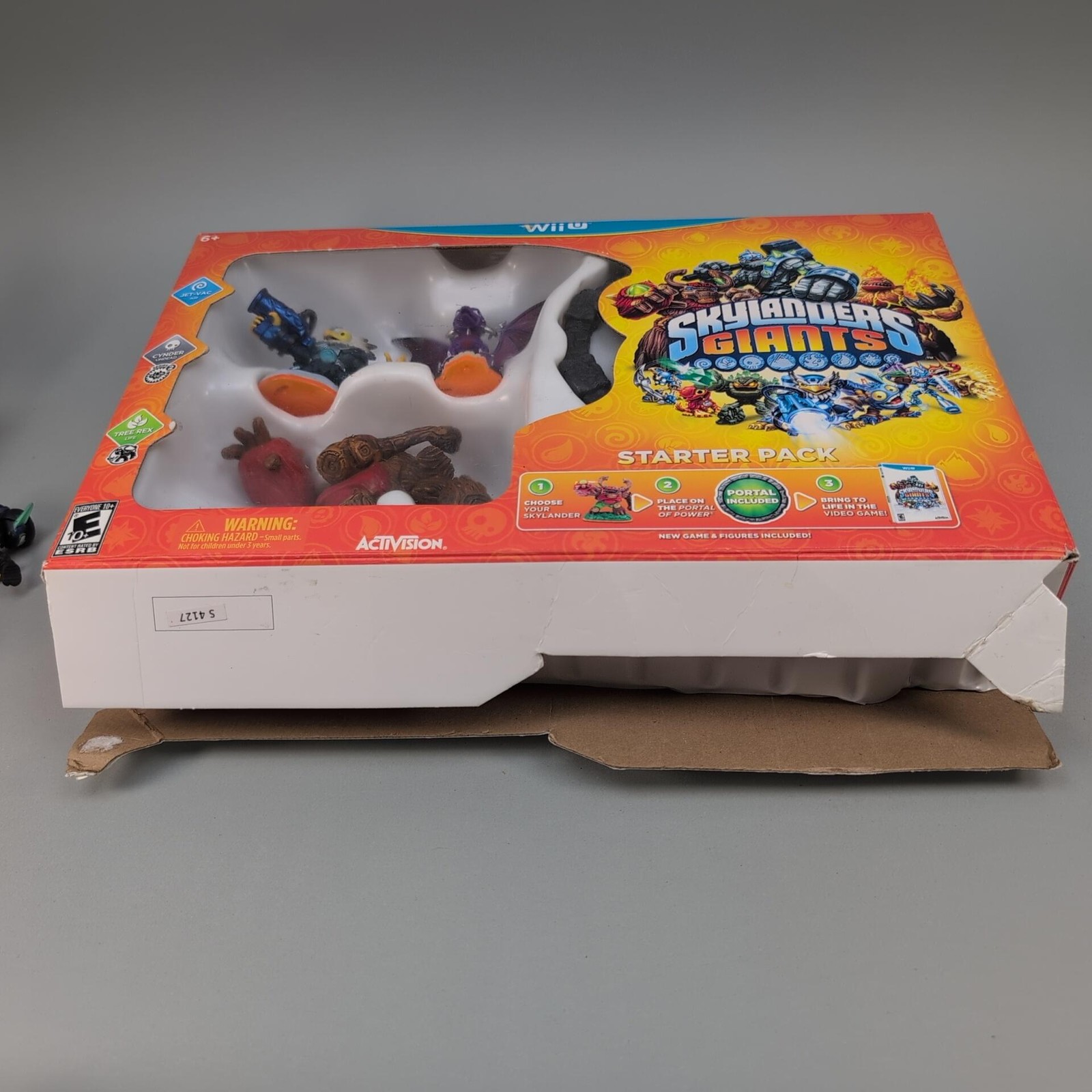 Skylanders Giants Nintendo Wii U Starter Pack + 6 Extra Figures Game Activision