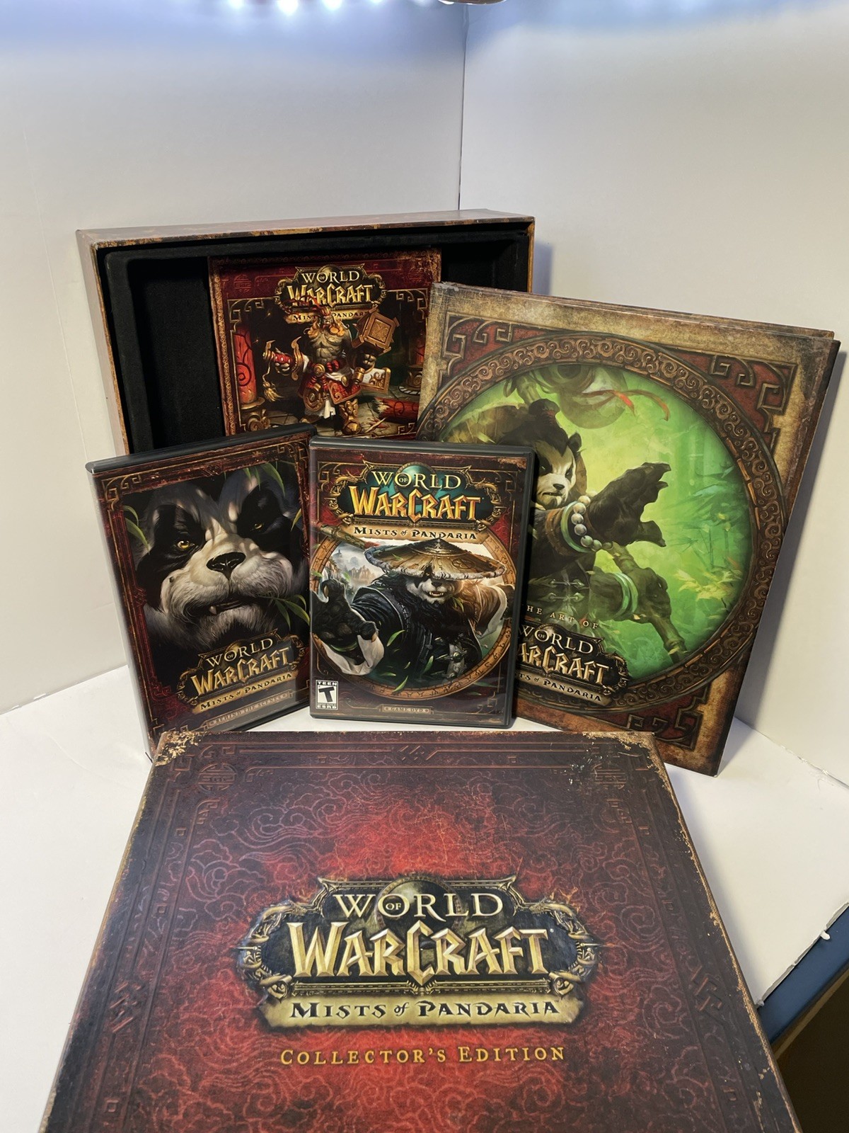 World of Warcraft: Mists of Pandaria — Collector’s Edition (Windows/Mac, 2012)