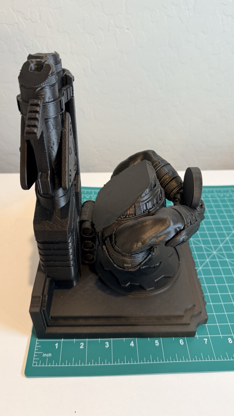 GOW Gears Of War Dominic Santiago Like 7×7 Top Floating Shelf