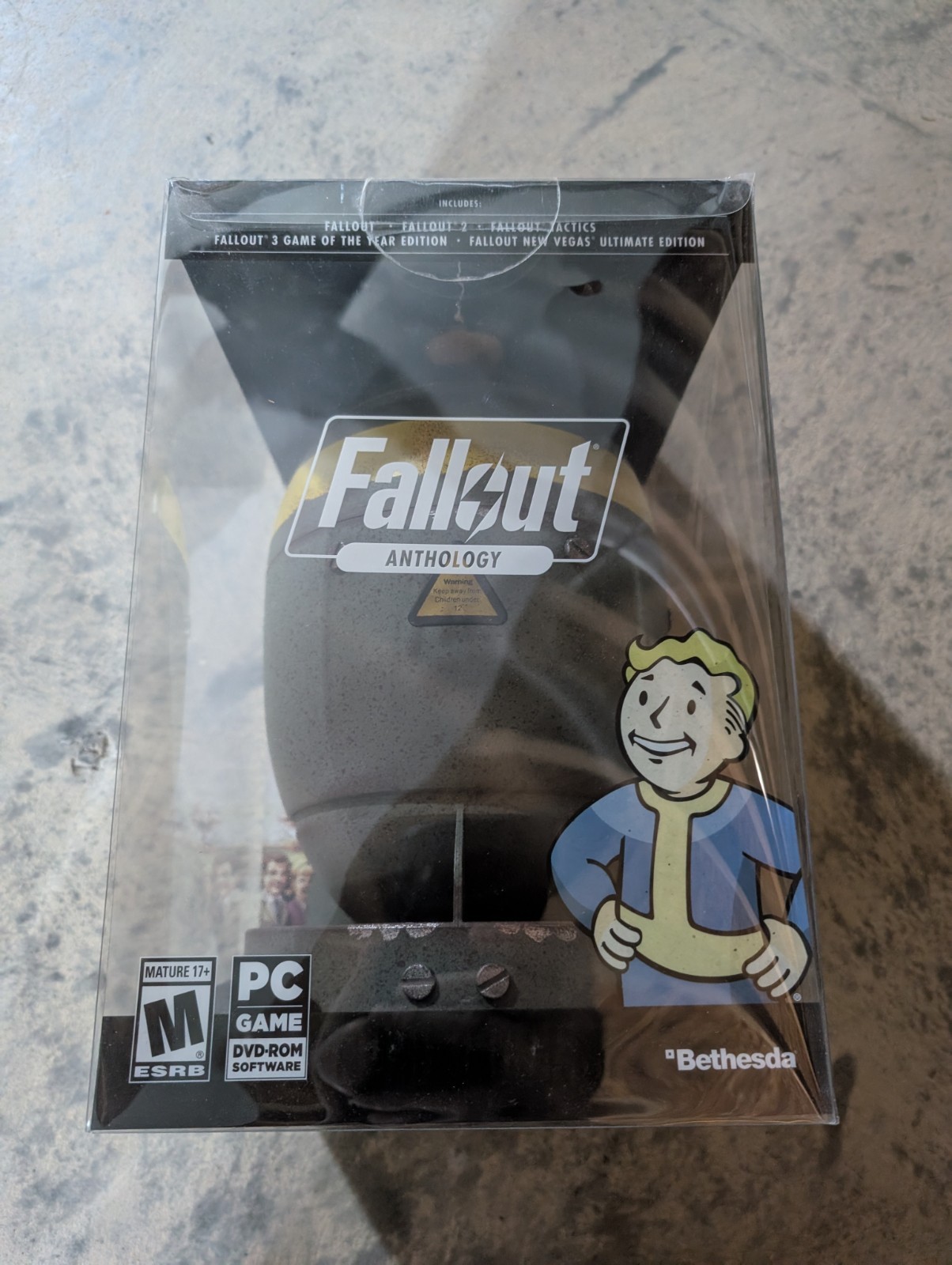 Fallout Anthology Mini Nuke Game Collection PC Collectors Edition Computer