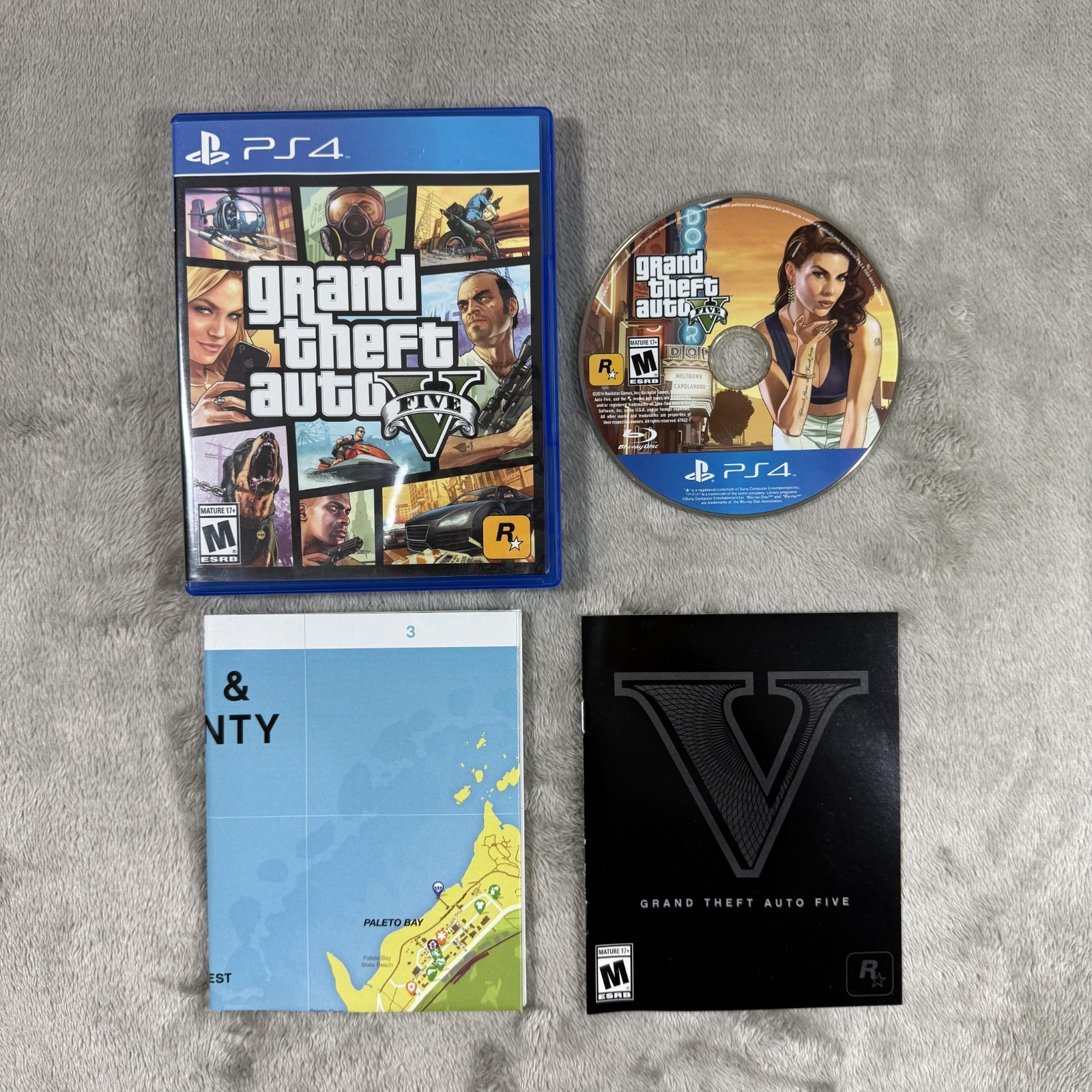 Grand Theft Auto V GTA 5 PS4 Game (Playstation 4, 2014) Map Included