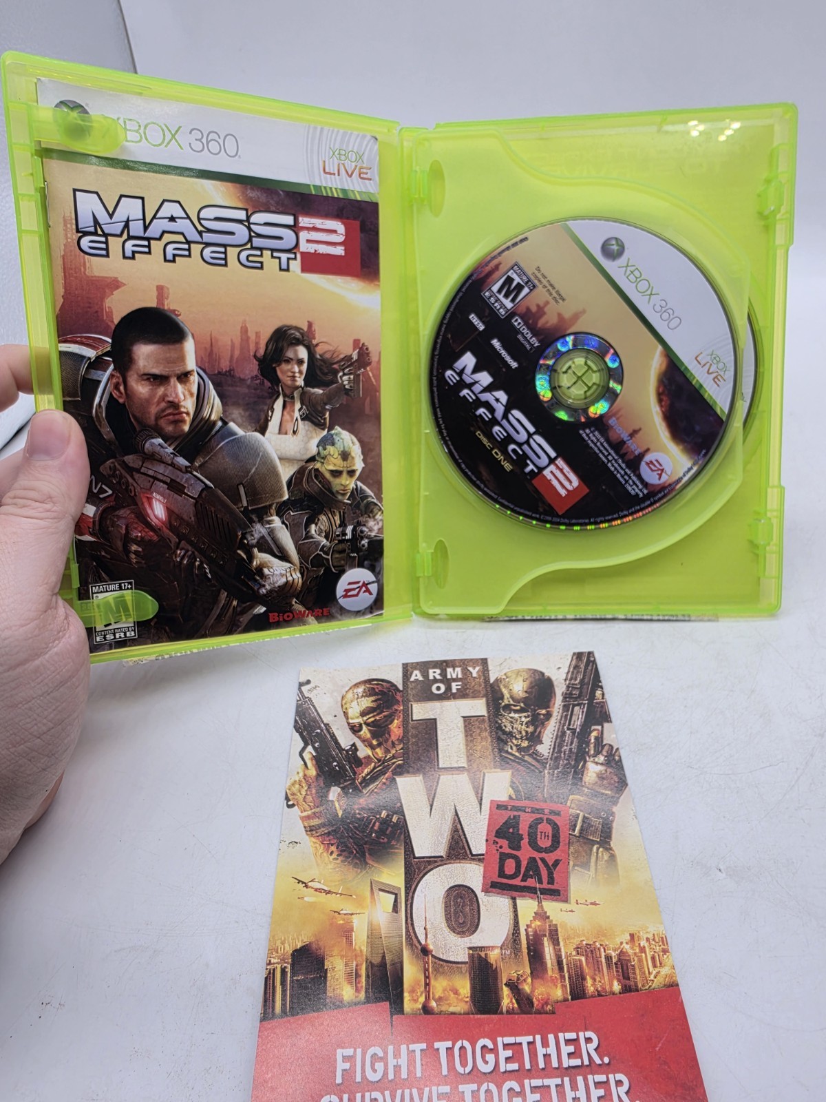 Mass Effect 2 (Xbox 360) Cib Complete Mint Tested Working