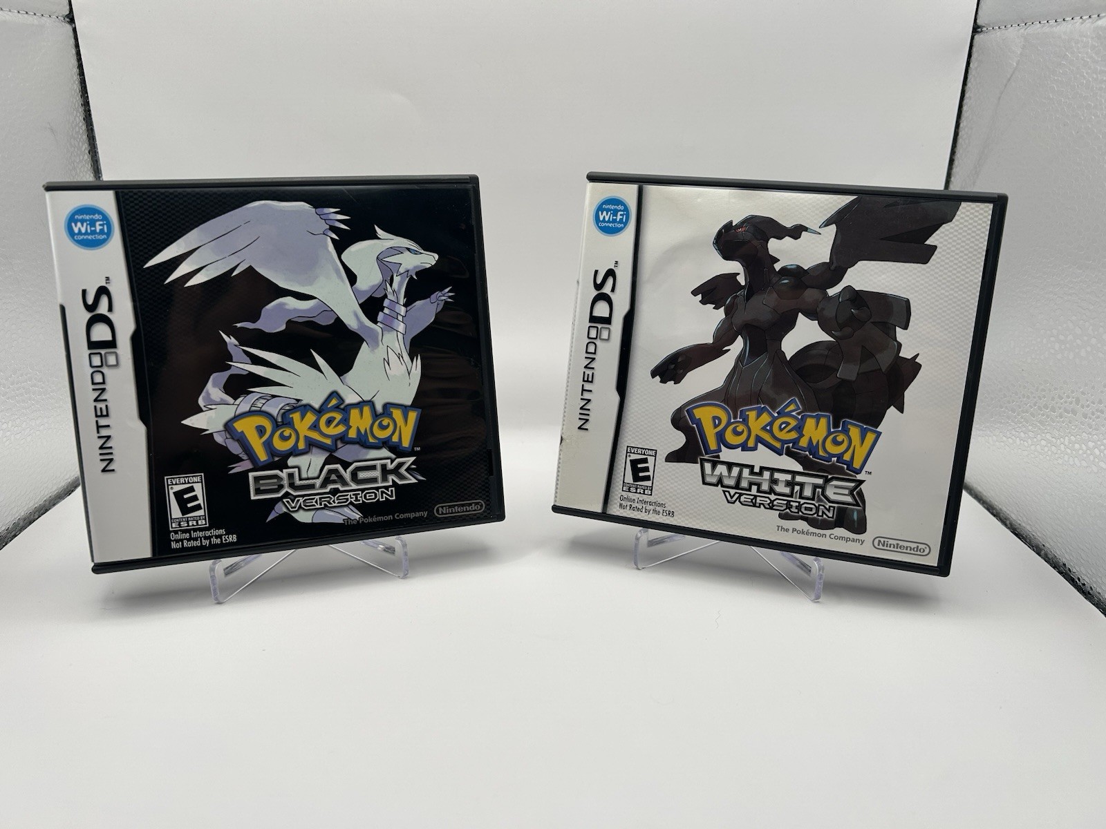 Pokémon Black and White Versions CIB Nintendo DS Authentic