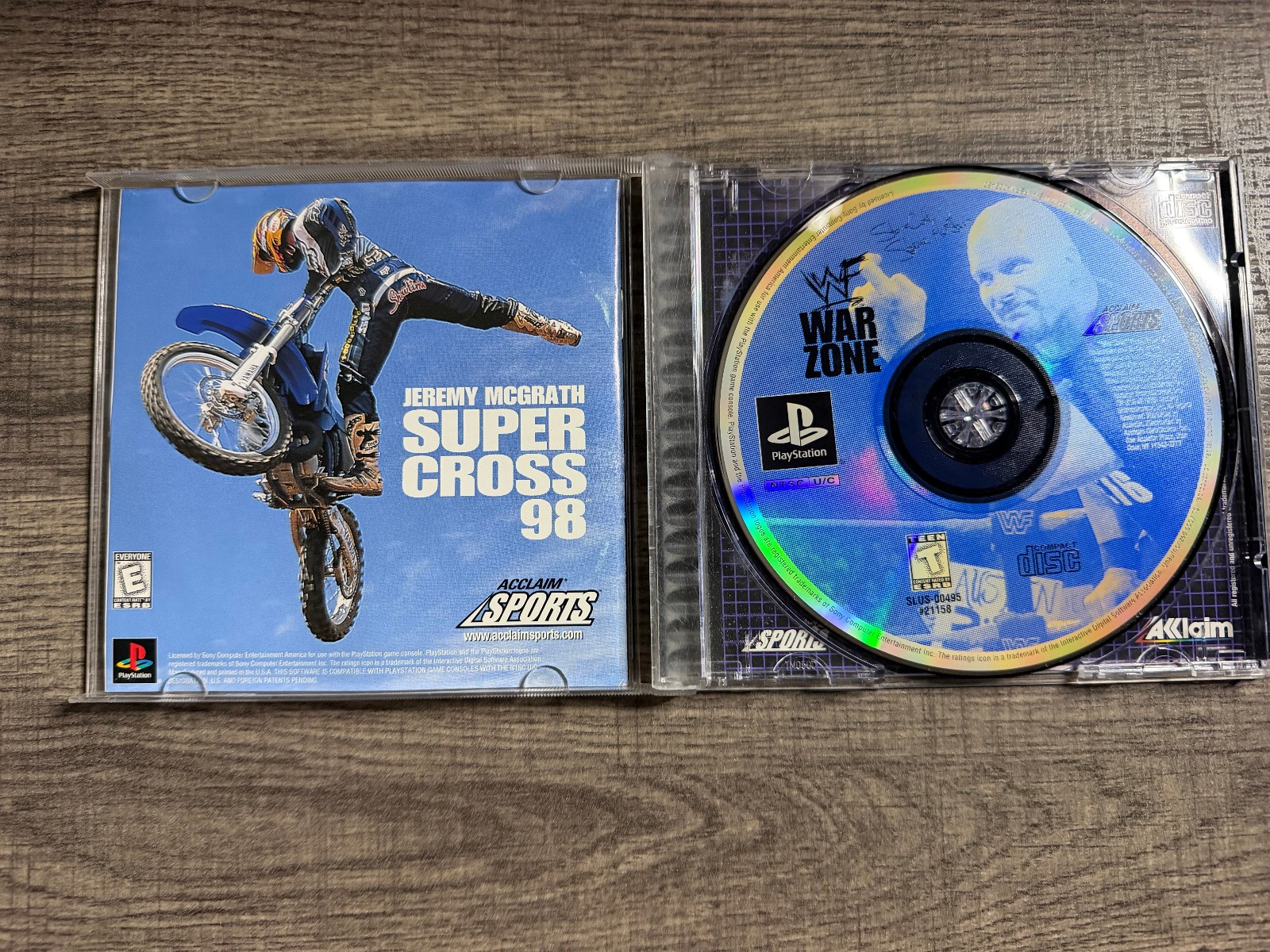 WWF War Zone – Sony Playstation 1 PS1 – Acclaim Sports – Acceptable Condition