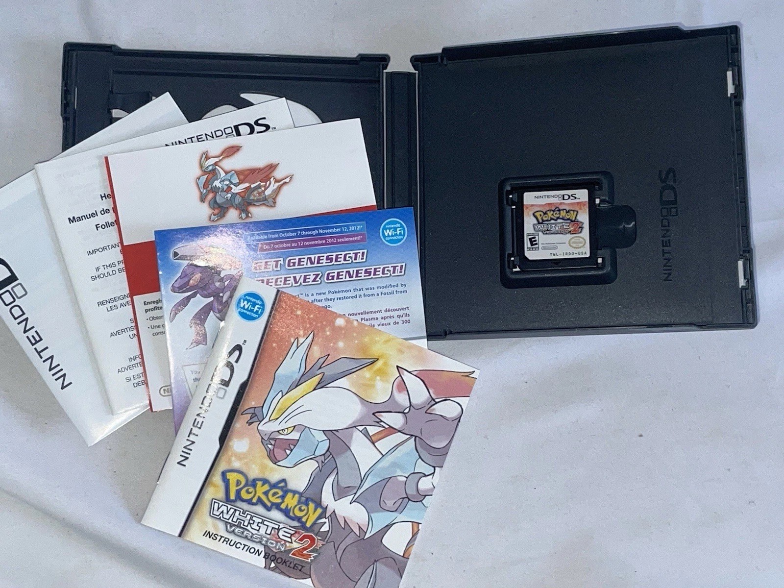 Pokemon: White Version 2 (Nintendo DS, 2012) Original With Case And All Extras