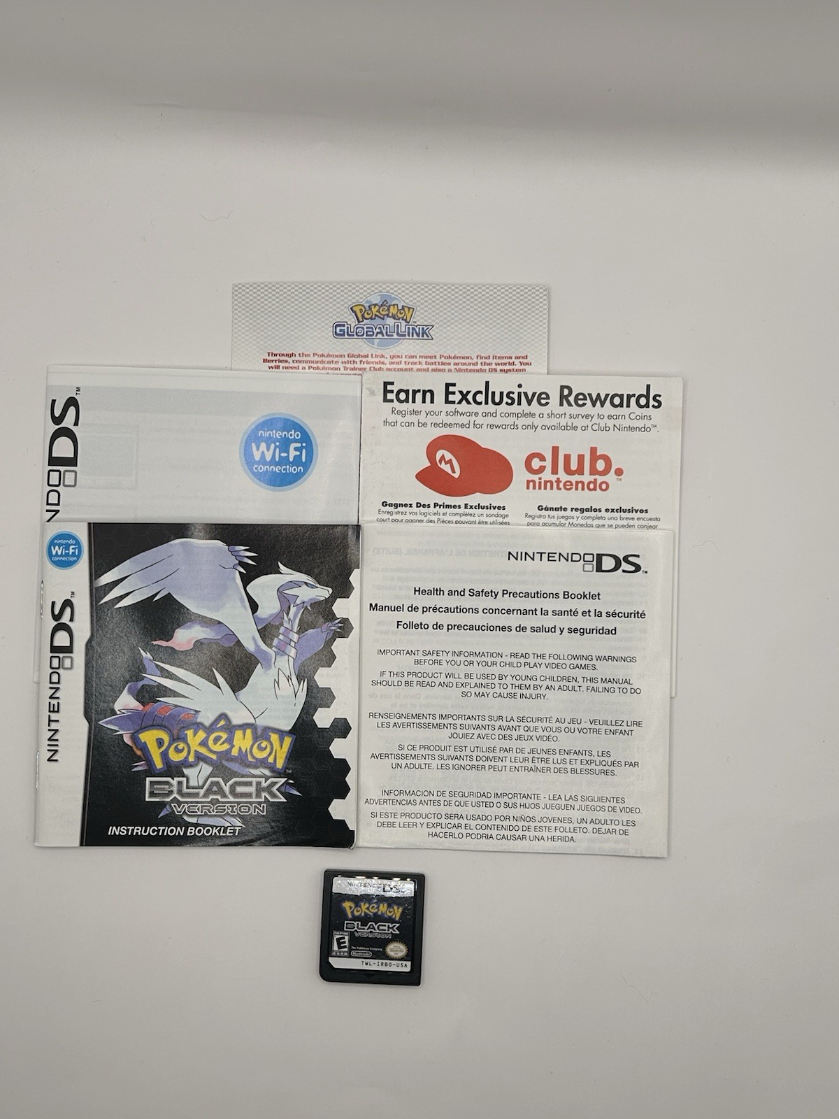 Pokémon Black and White Versions CIB Nintendo DS Authentic