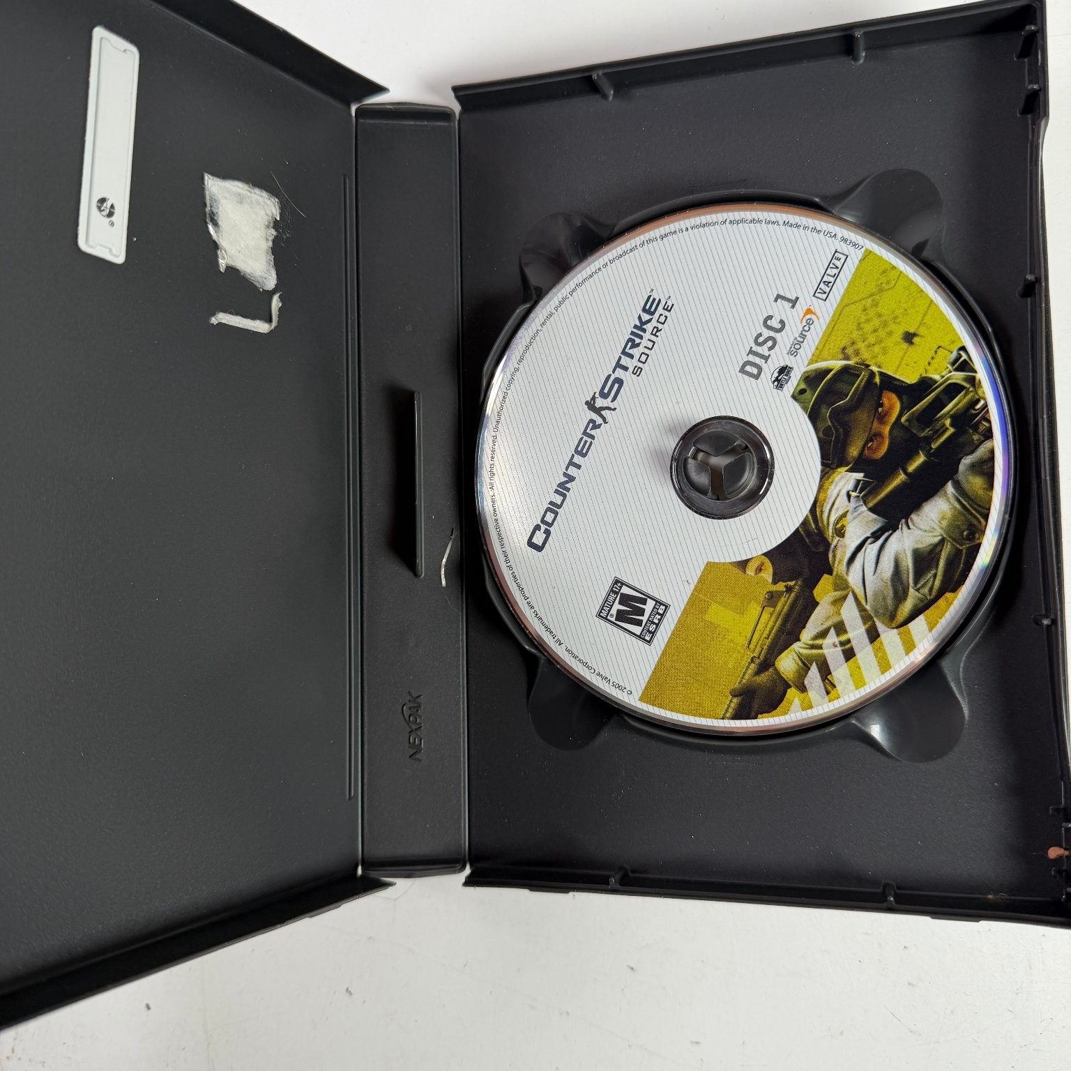 Counter-Strike Source PC Video Game Half-Life 2 Deathmatch Day of Defeat FPS