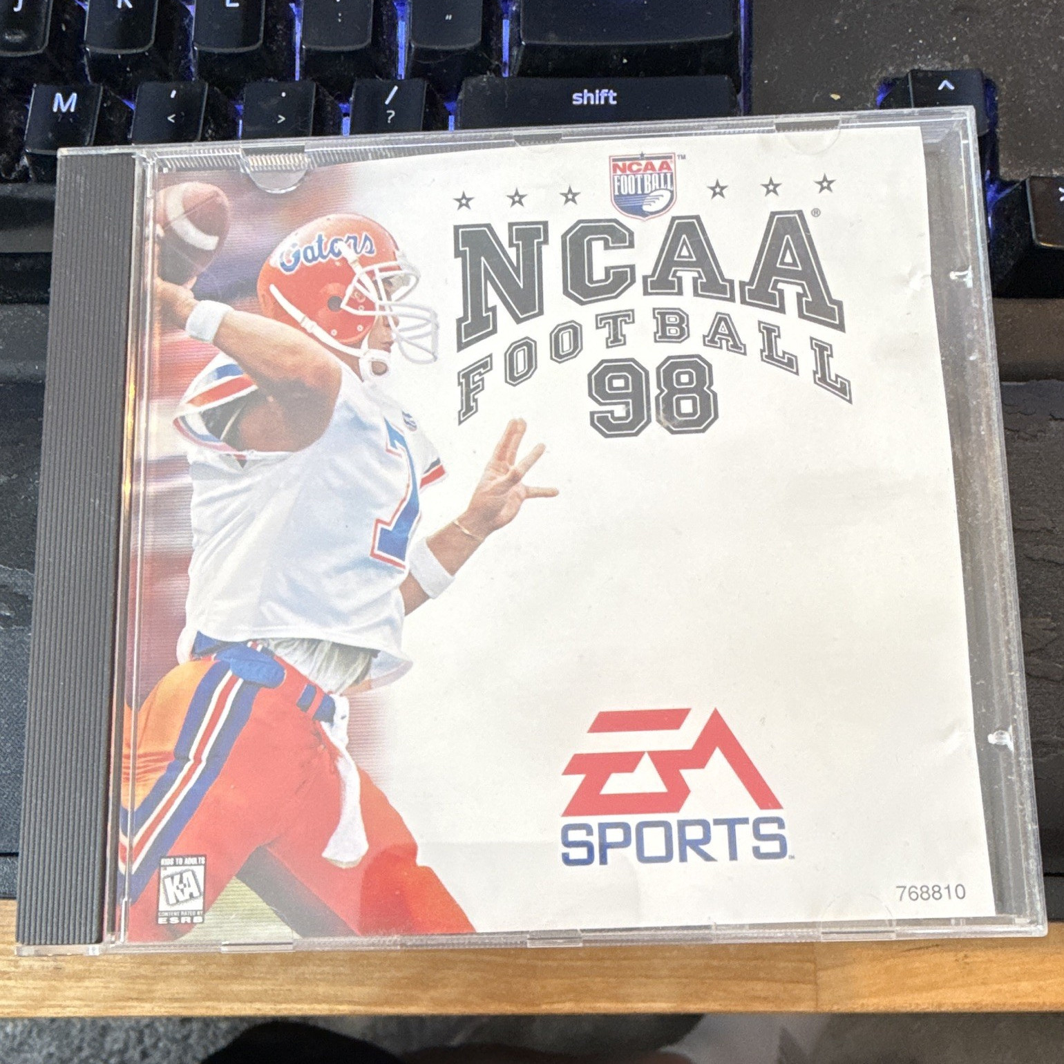 EA SPORTS NCAA Football 98 PC CD-ROM American Football Sports Game
