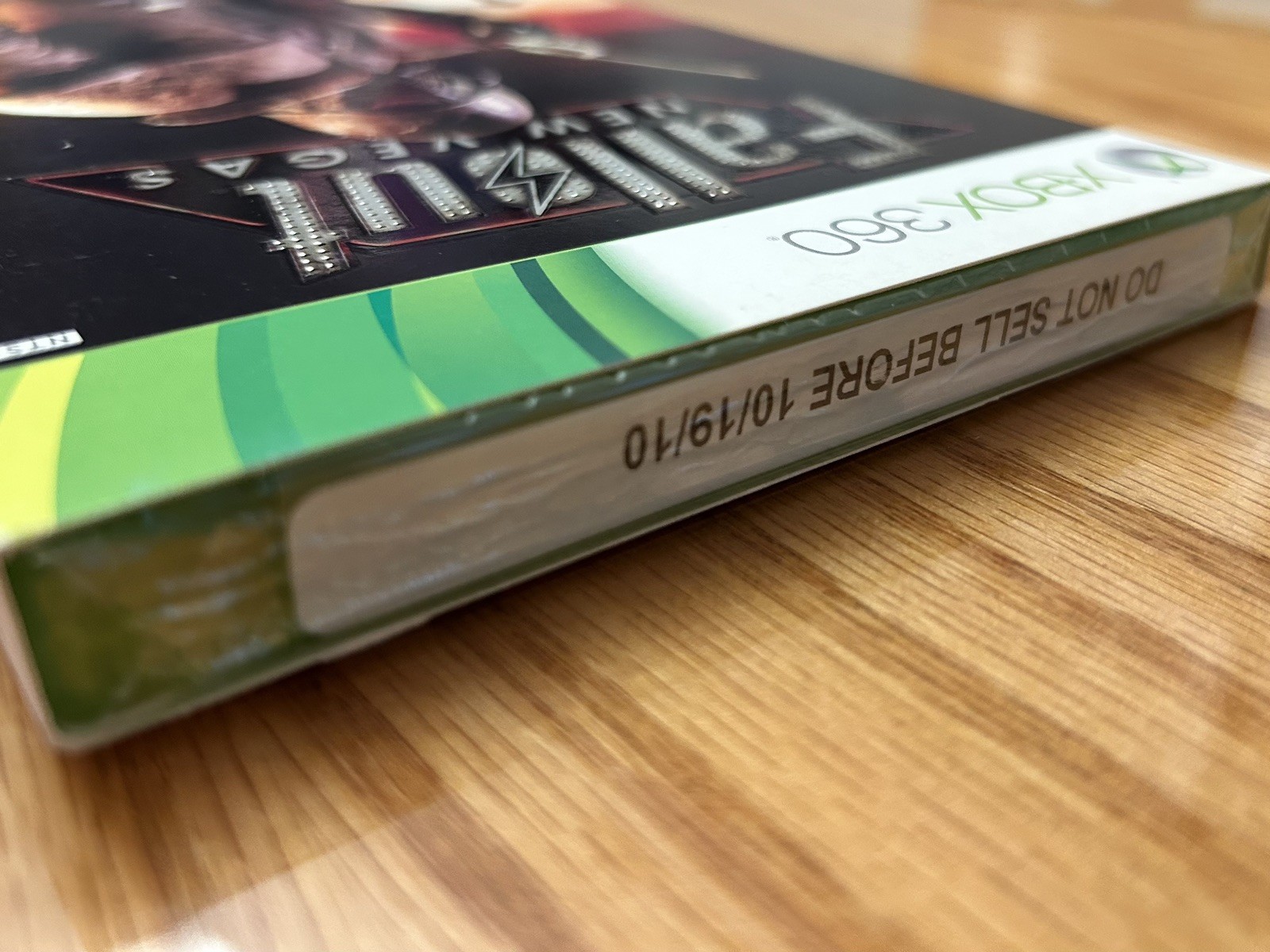 Fallout New Vegas Xbox 360 Factory Sealed DNSB 10/19/10 Slipcover Y-Fold Sticker
