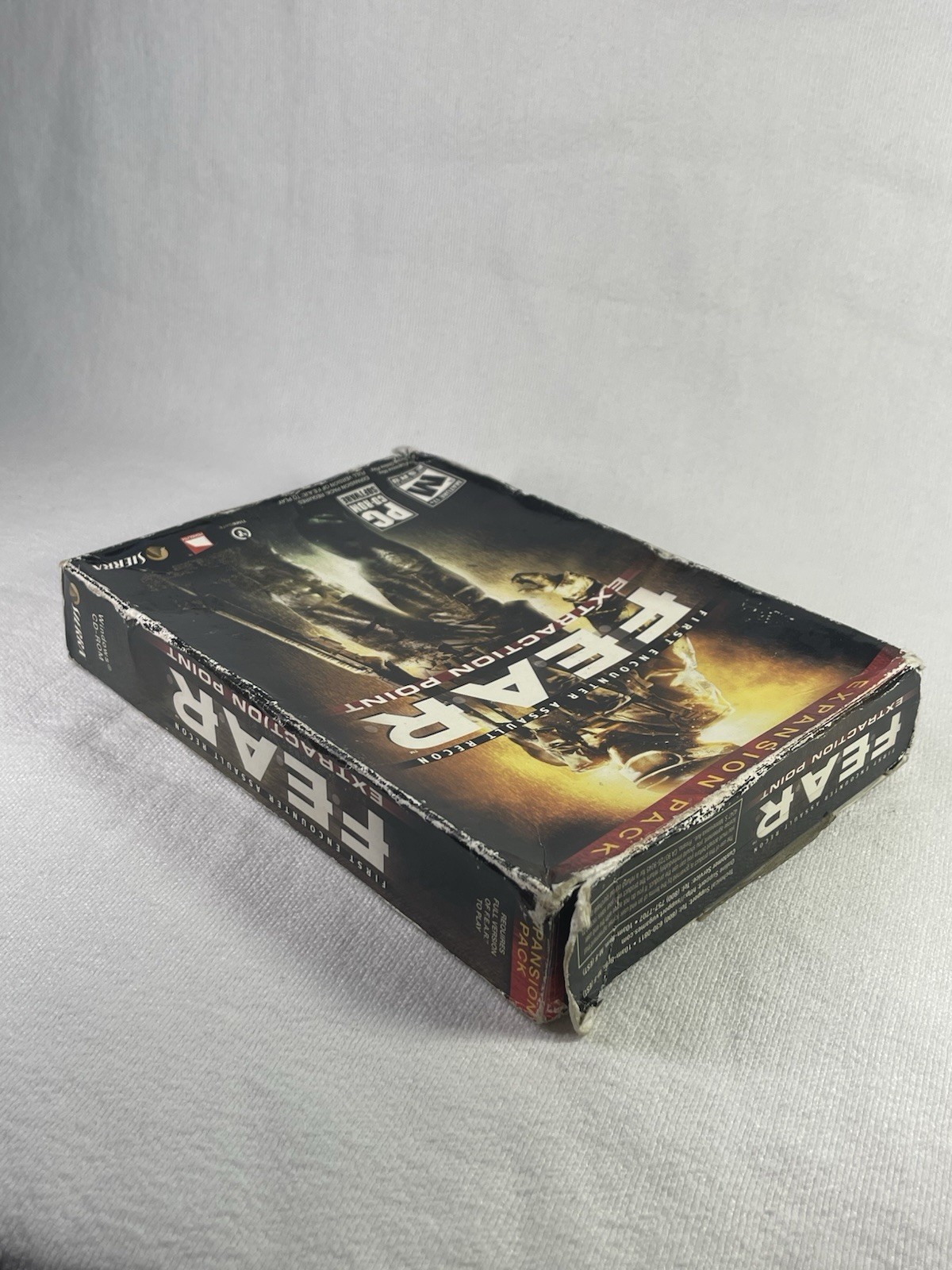 F.E.A.R Extraction Point – PC / WINDOWS GAME . (Complete In Box)