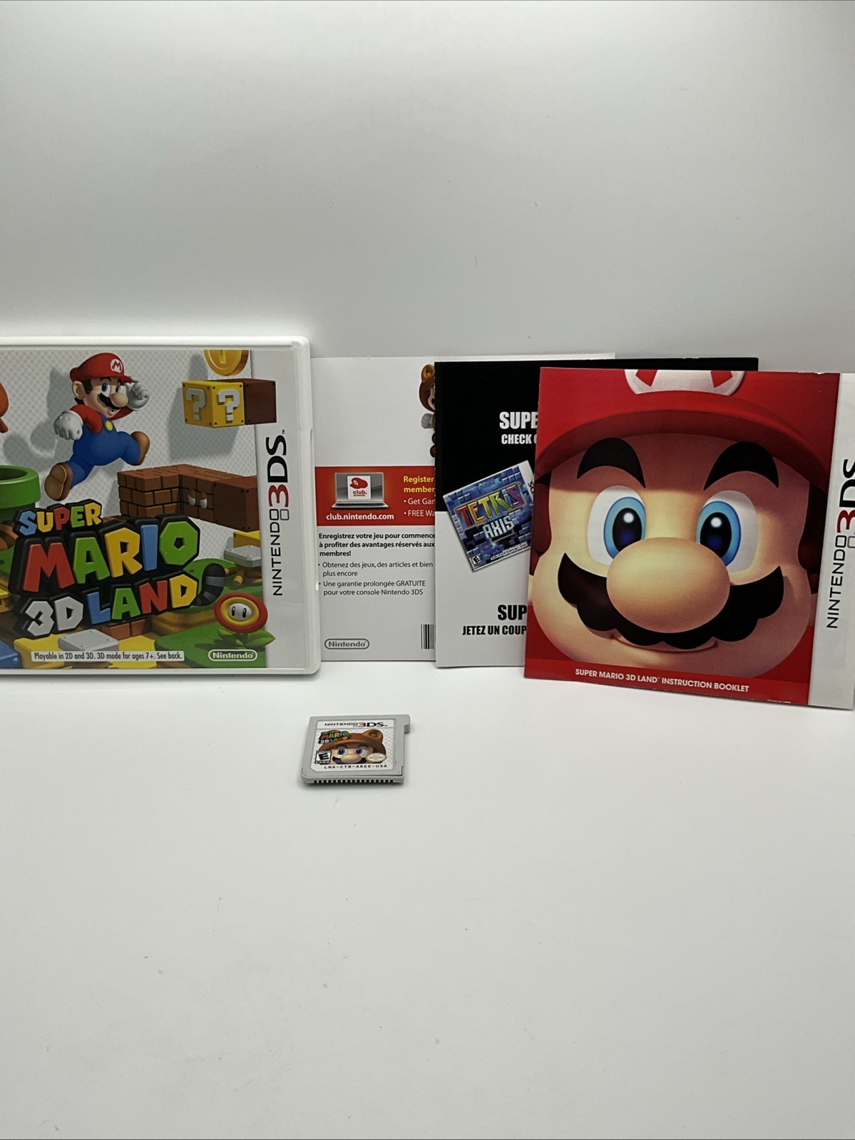 Nintendo 3DS Super Mario 3D Land 2011 Video Game Complete in Box CIB