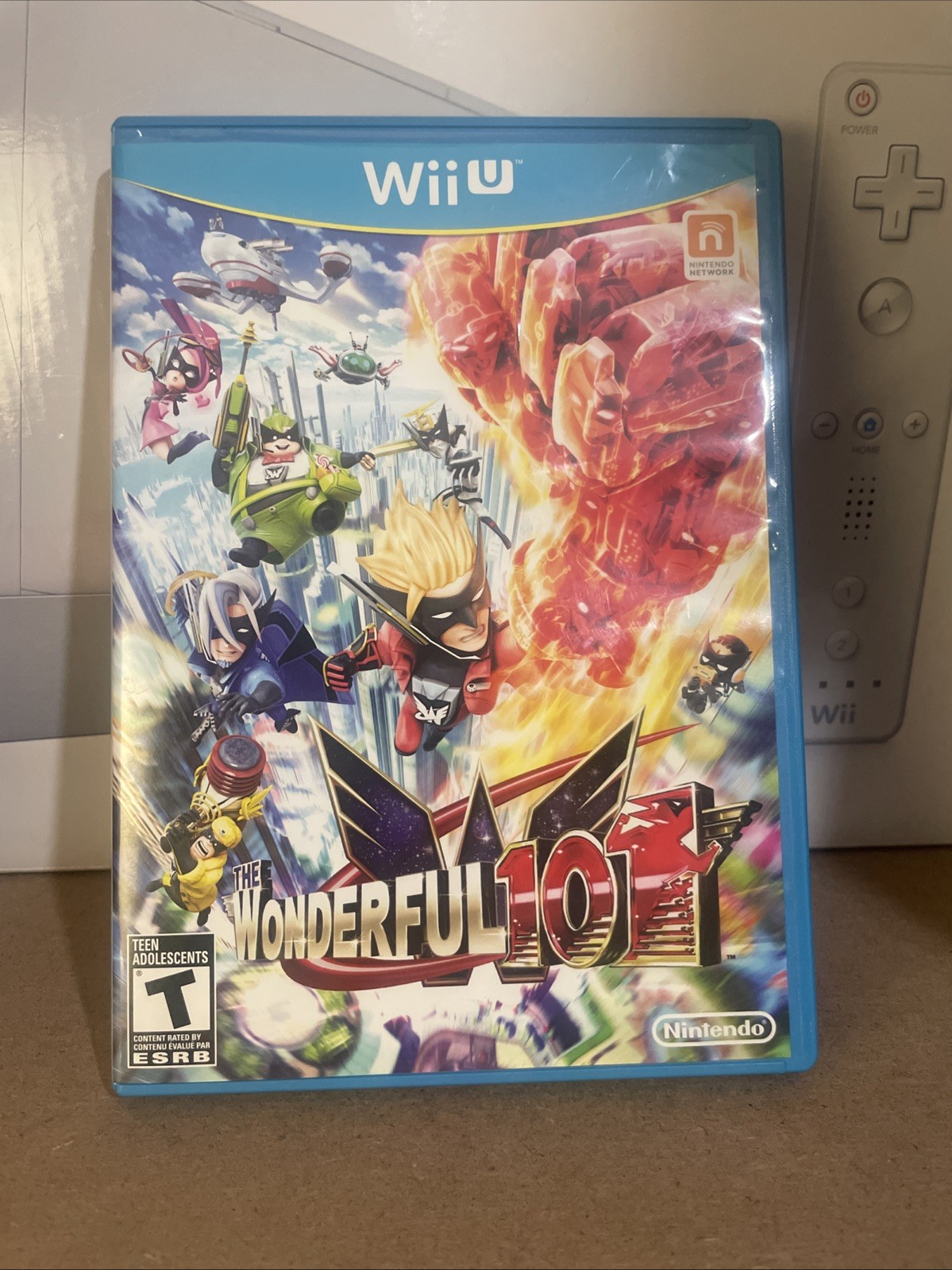 The Wonderful 101 (Nintendo Wii U) With Inserts