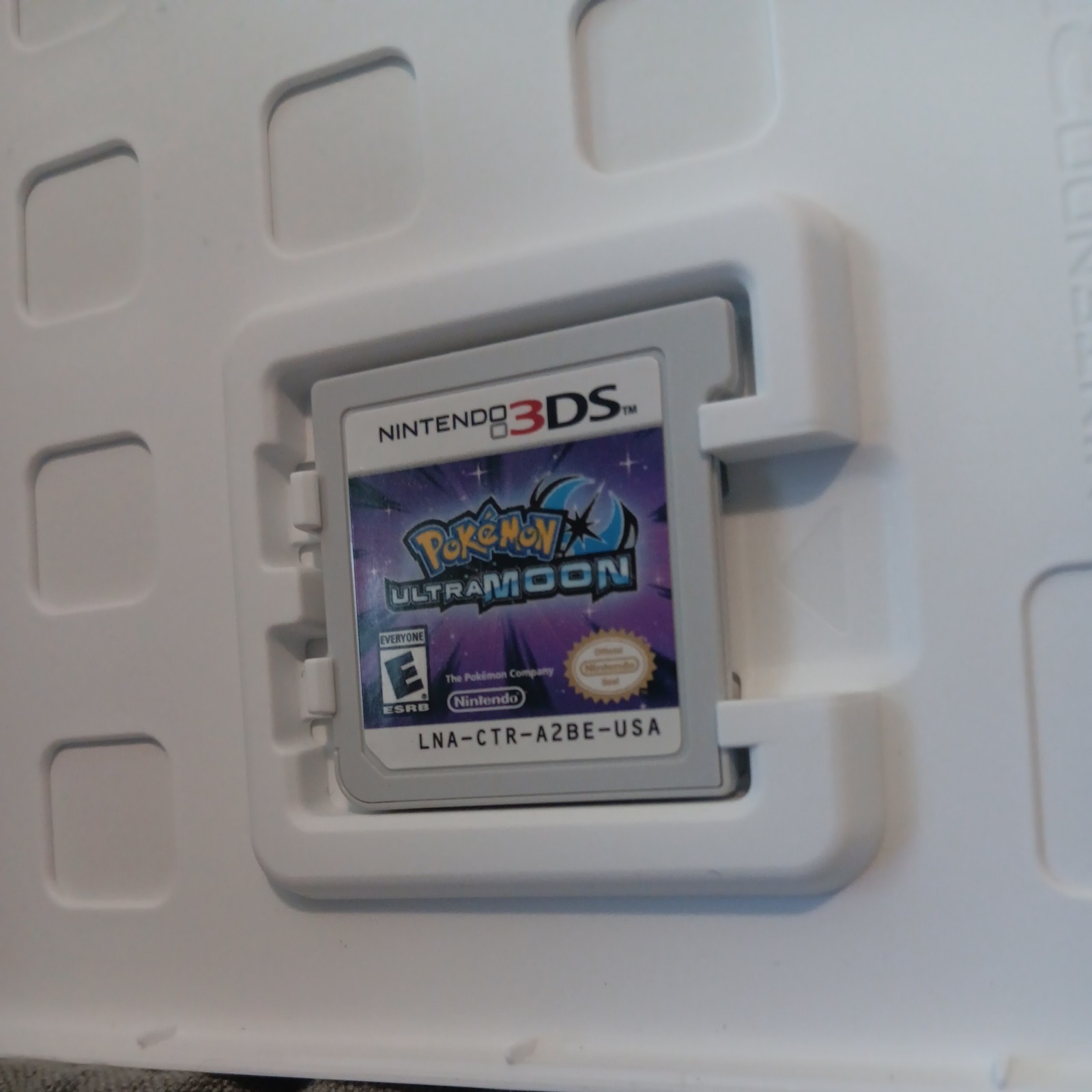 Pokémon Ultra Moon & Pokémon Y game lot (Nintendo 3DS)