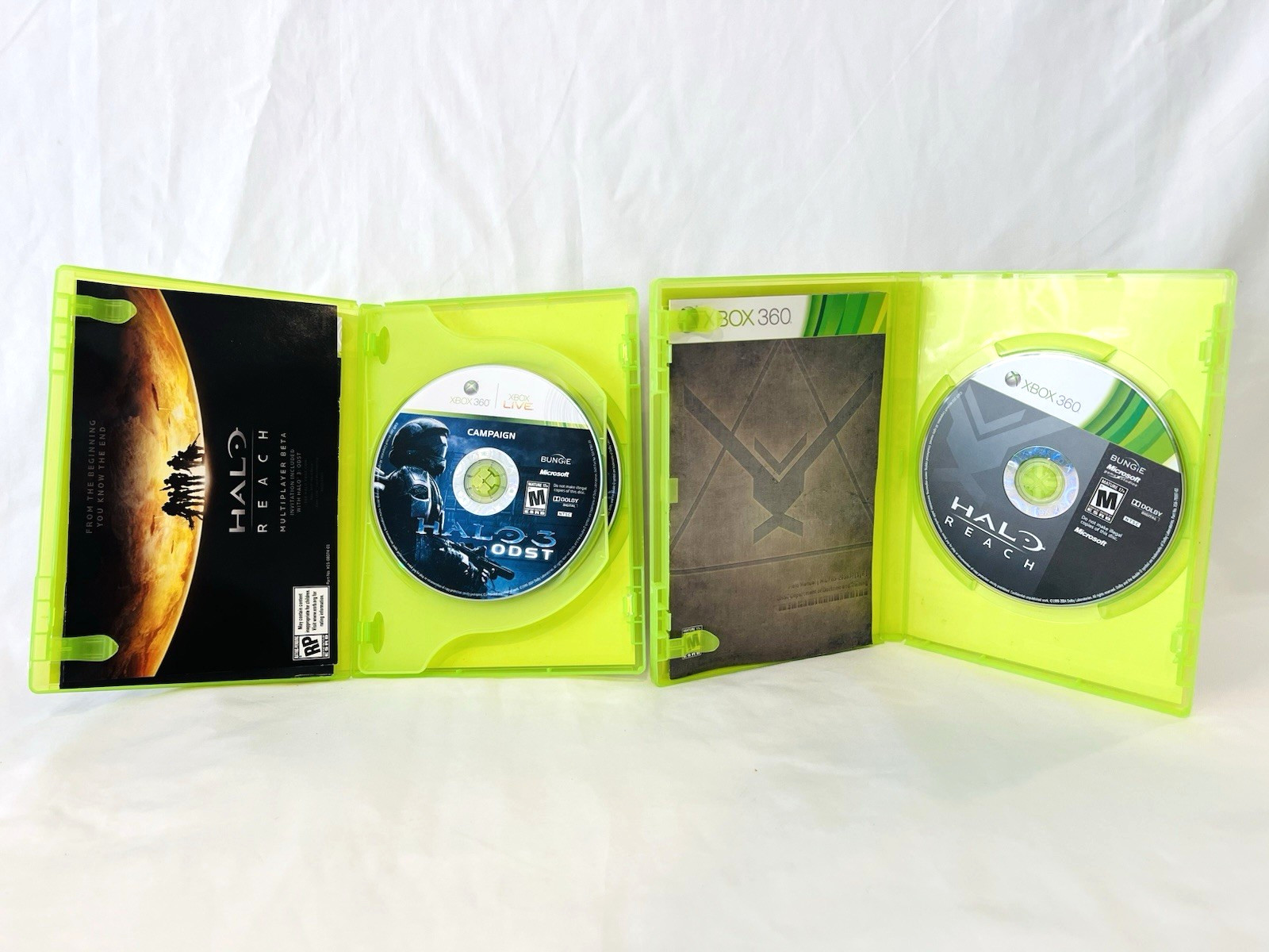 Lot of 2 Xbox 360 Halo Reach And Halo 3 ODST Bungie Microsoft