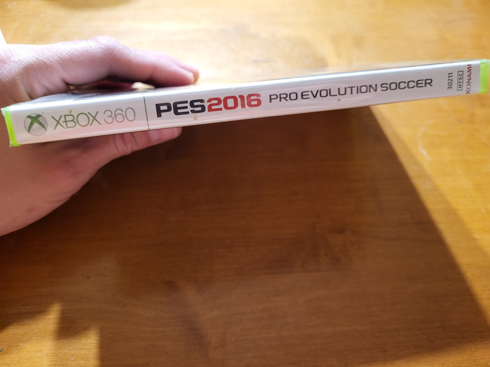 Microsoft Xbox 360 PES Pro Evolution Soccer 2016 20th Anniversary READ