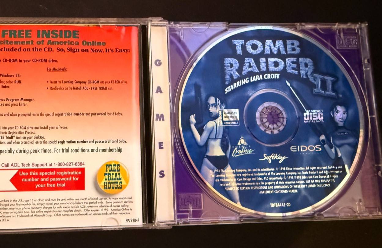 Vintage 1998 SoftKey Lara Croft Tom Raider II CD-ROM Win 95/98 Special Edition