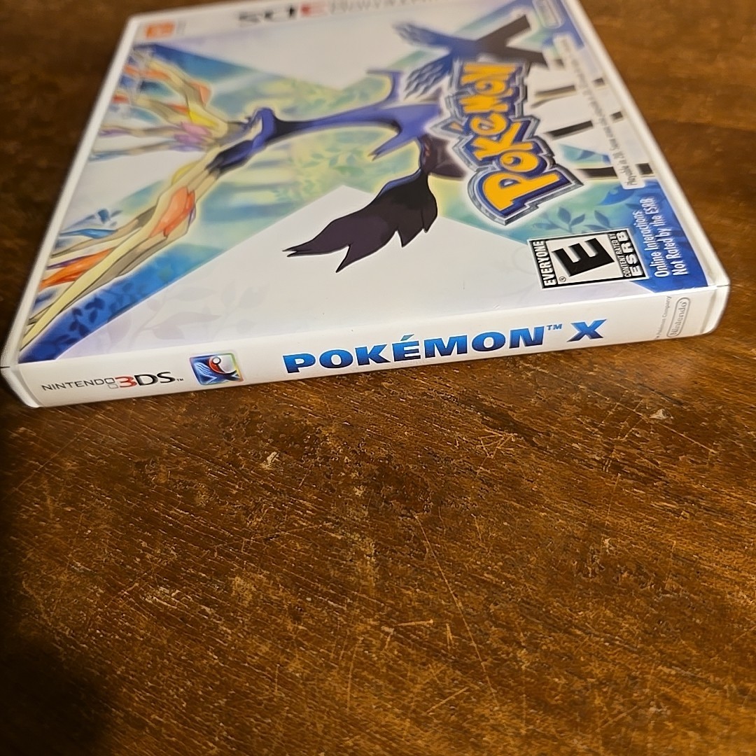 Pokemon X – Original Case With Inserts – NO GAME – Little /No Shelf Wear