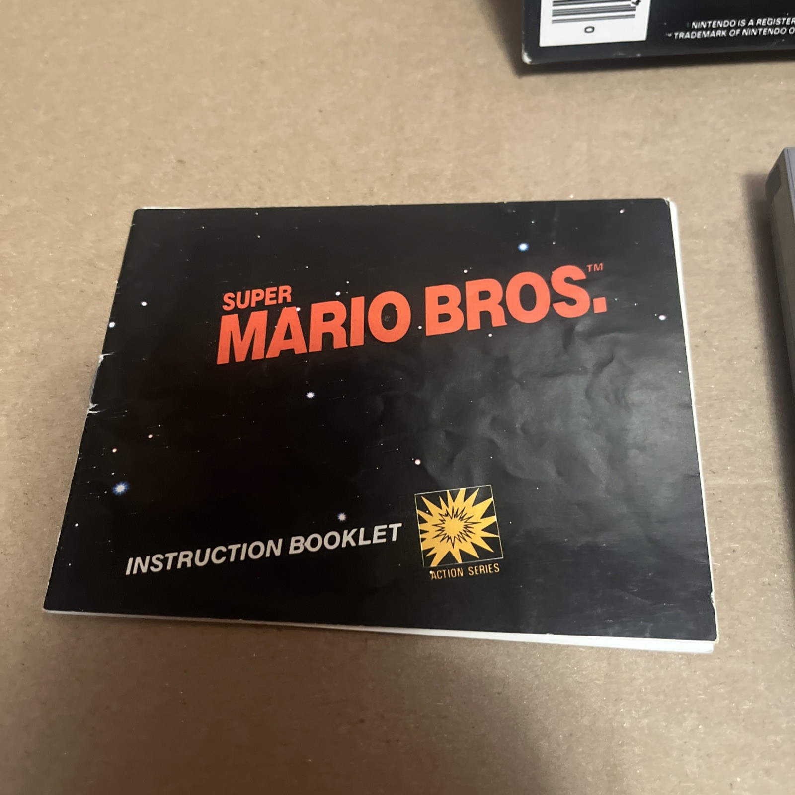 Super Mario Bros. NES Game Box Manual 5 Screw.