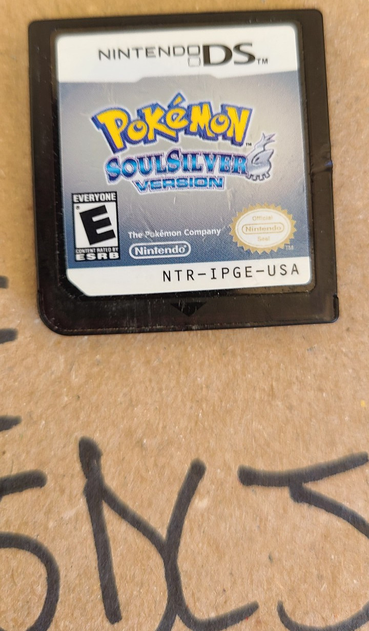Pokémon SoulSilver Version (Nintendo DS, 2010) – 100% Authentic – Tested & Saves